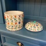 Old porcelain pot says ginger