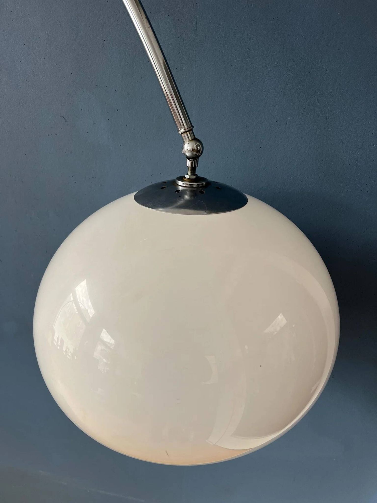 Vintage Guzzini Space Age arc floor lamp with white mushroom shade and marble base