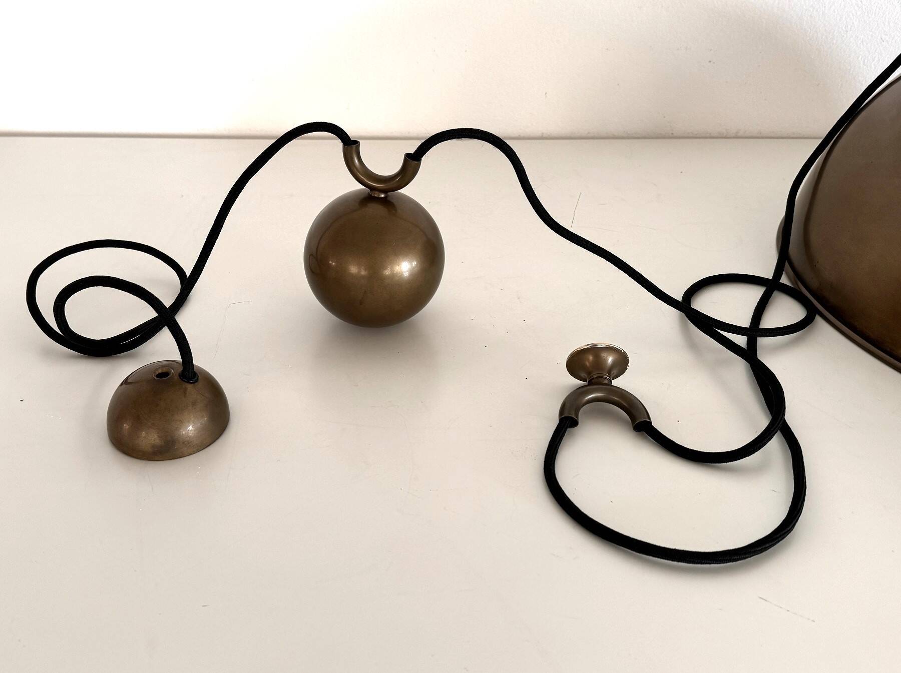 Suspension à contrepoids en laiton vintage Florian Schulz