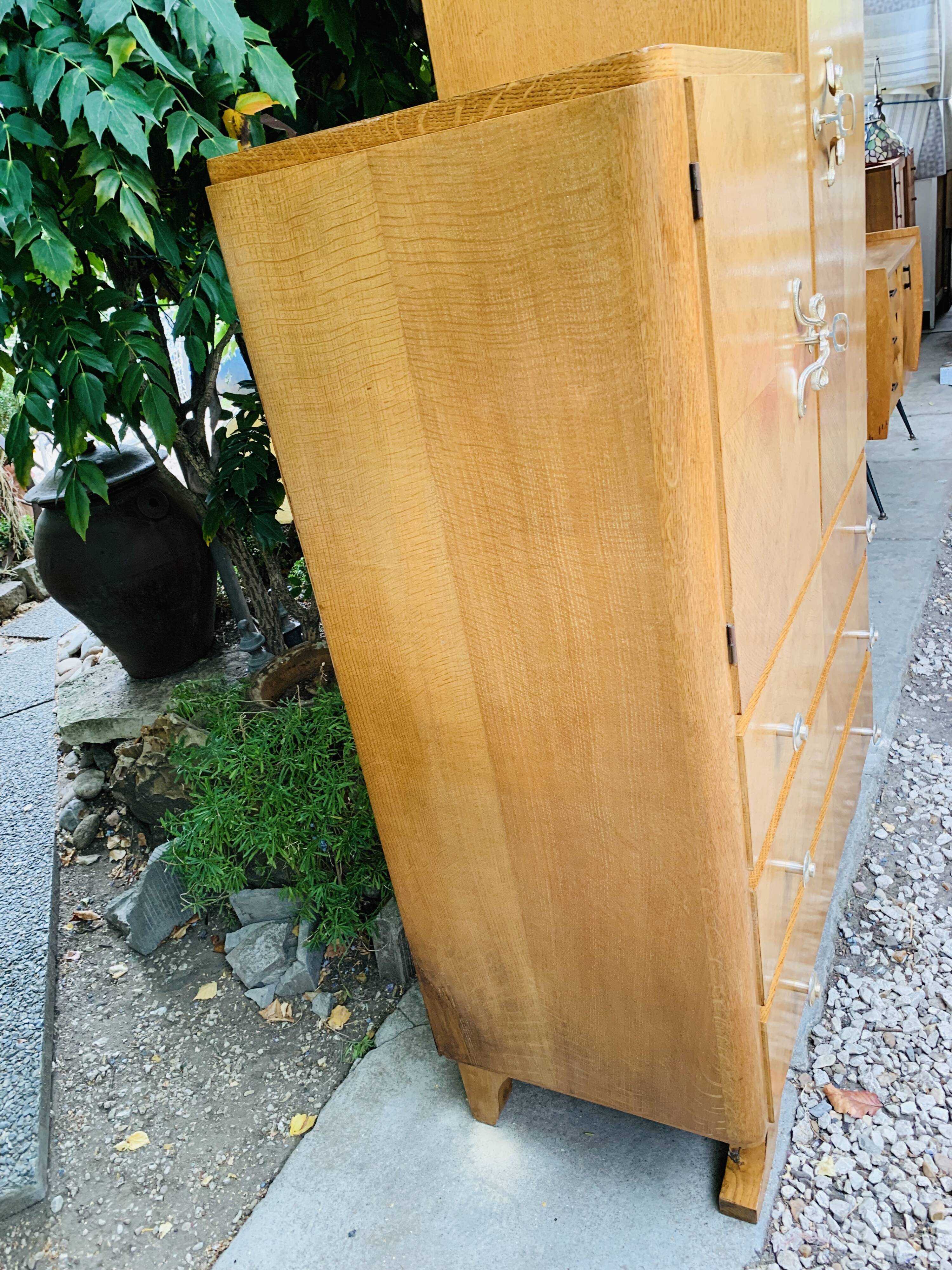 Asymmetrical cabinet 1950