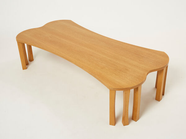 Table basse signé de Vincent Poujardieu forme libre en chêne 1992