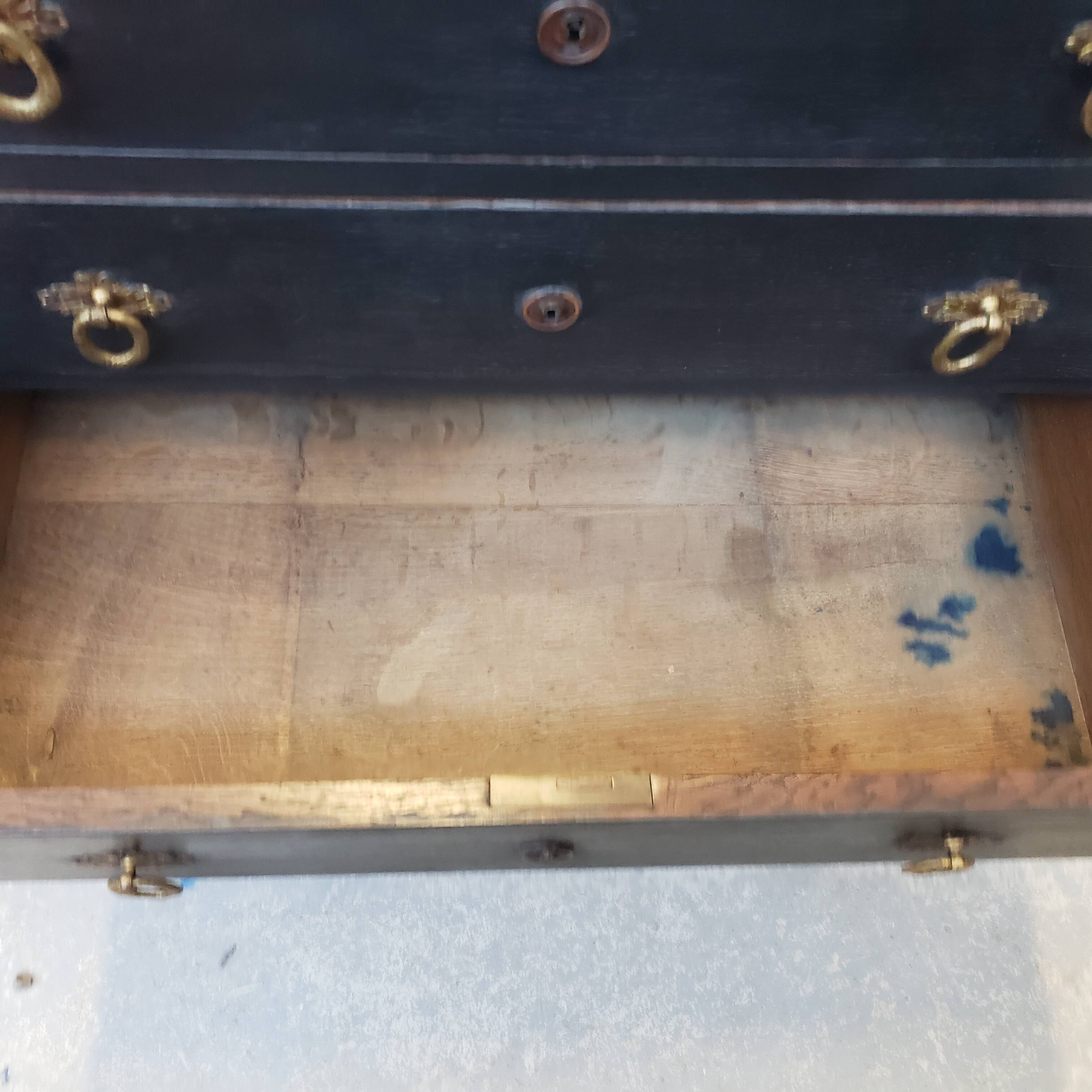 4 drawer chest of drawers