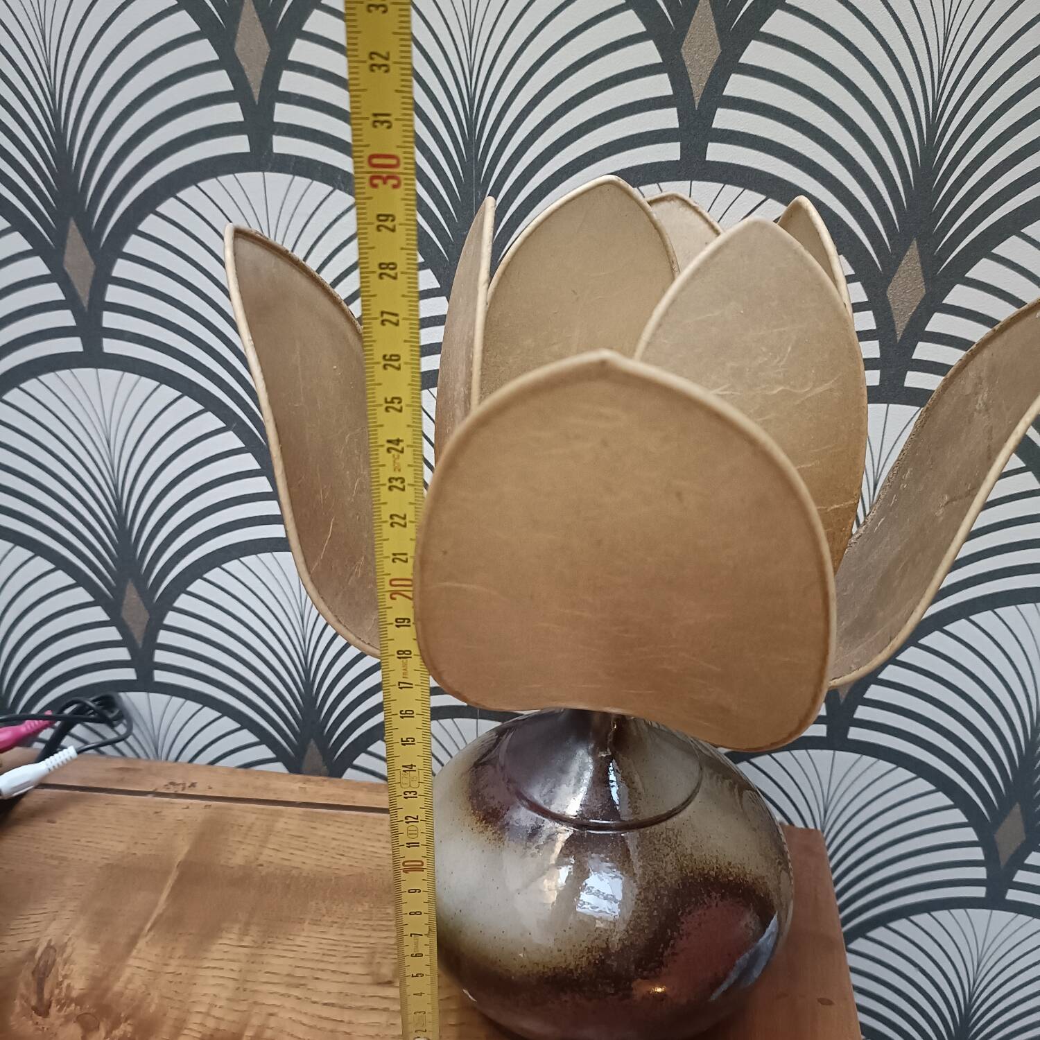 Ceramic lamp, flower