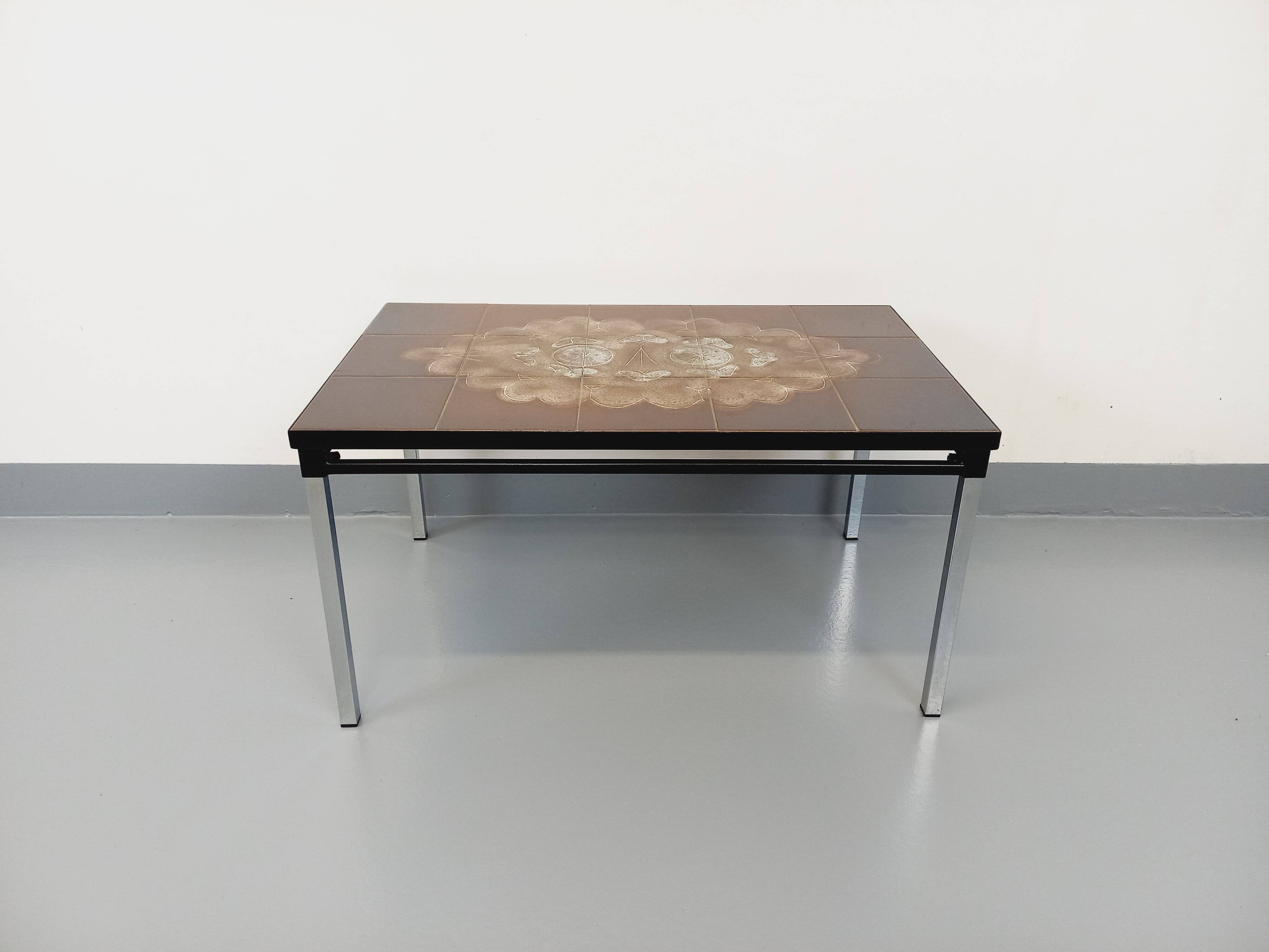 Vintage rectangular coffee table from the 60s 70s in ceramic, black metal and chrome metal