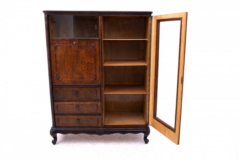 A chest of drawers/bar from around 1910, Western Europe.