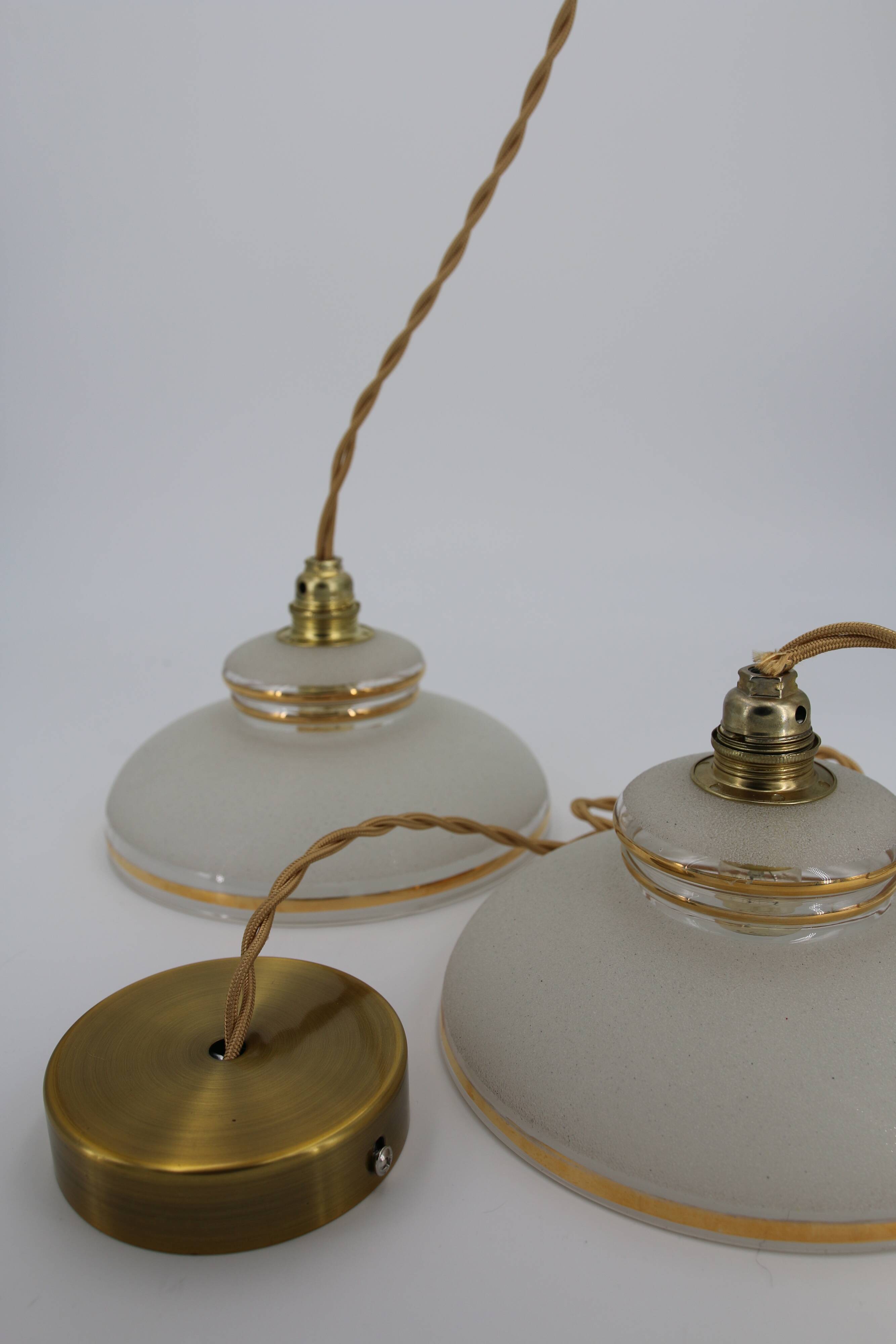 Sandblasted glass portable lamp