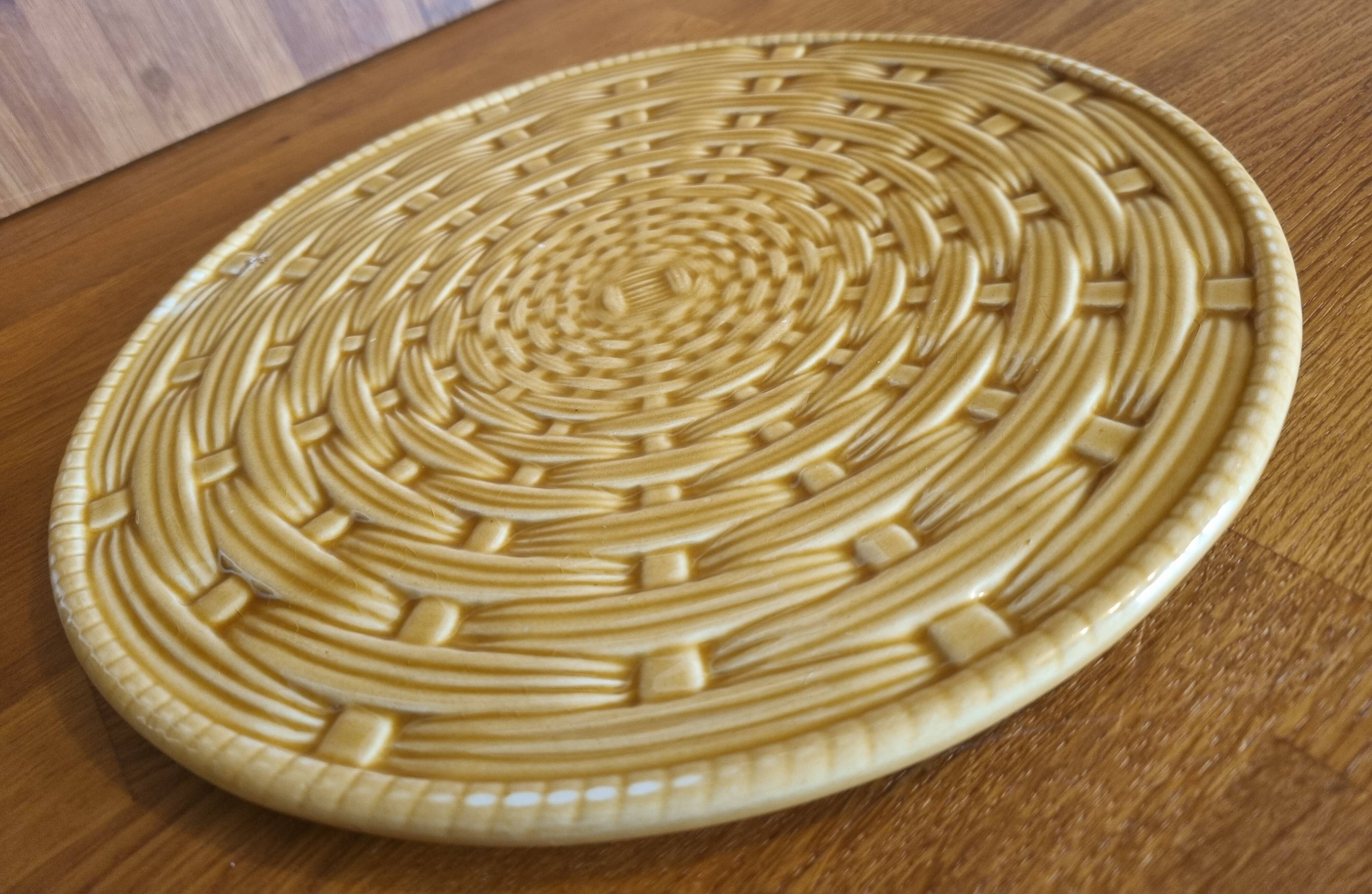 Vintage earthenware trivet from Sarreguemines Barbotine woven basket