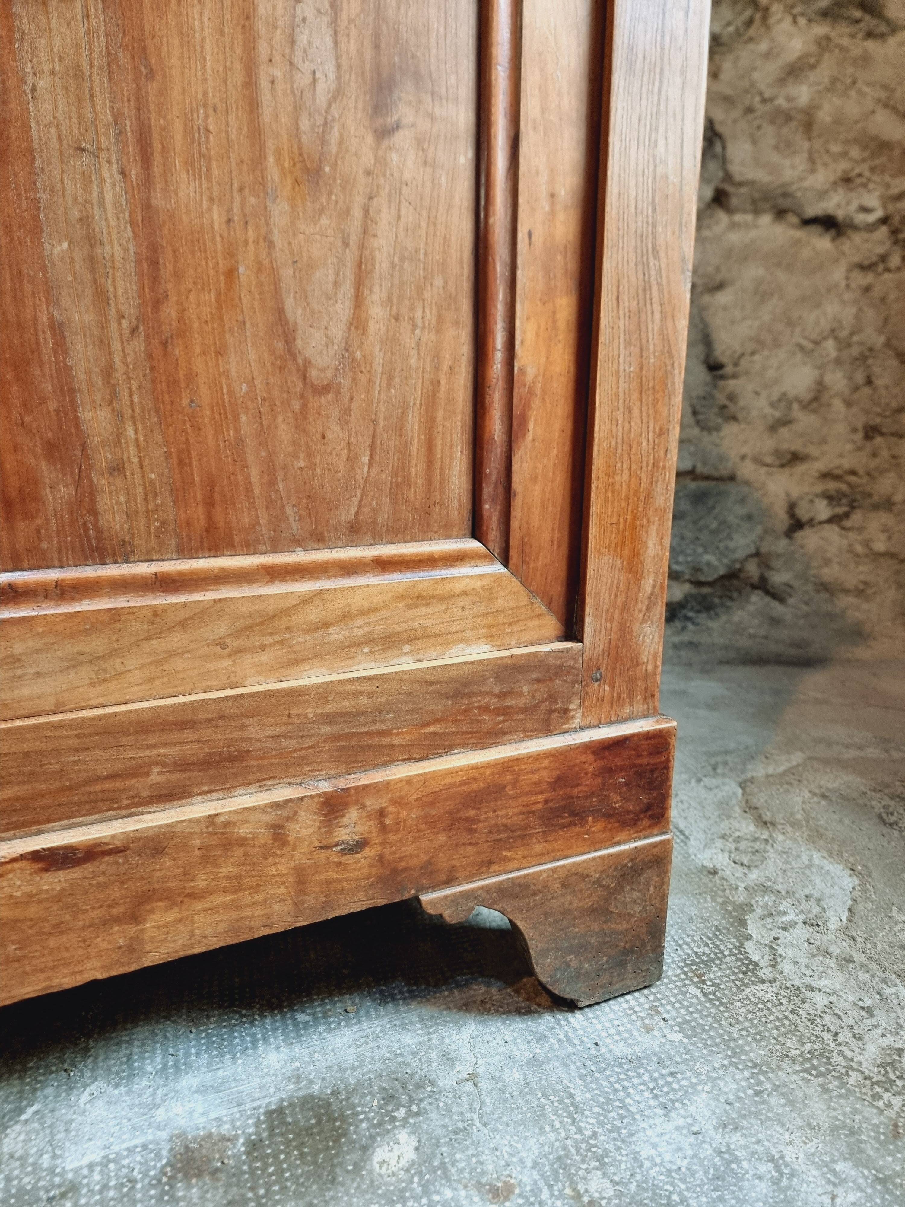 Antique French cherrywood sideboard – Early 19th century