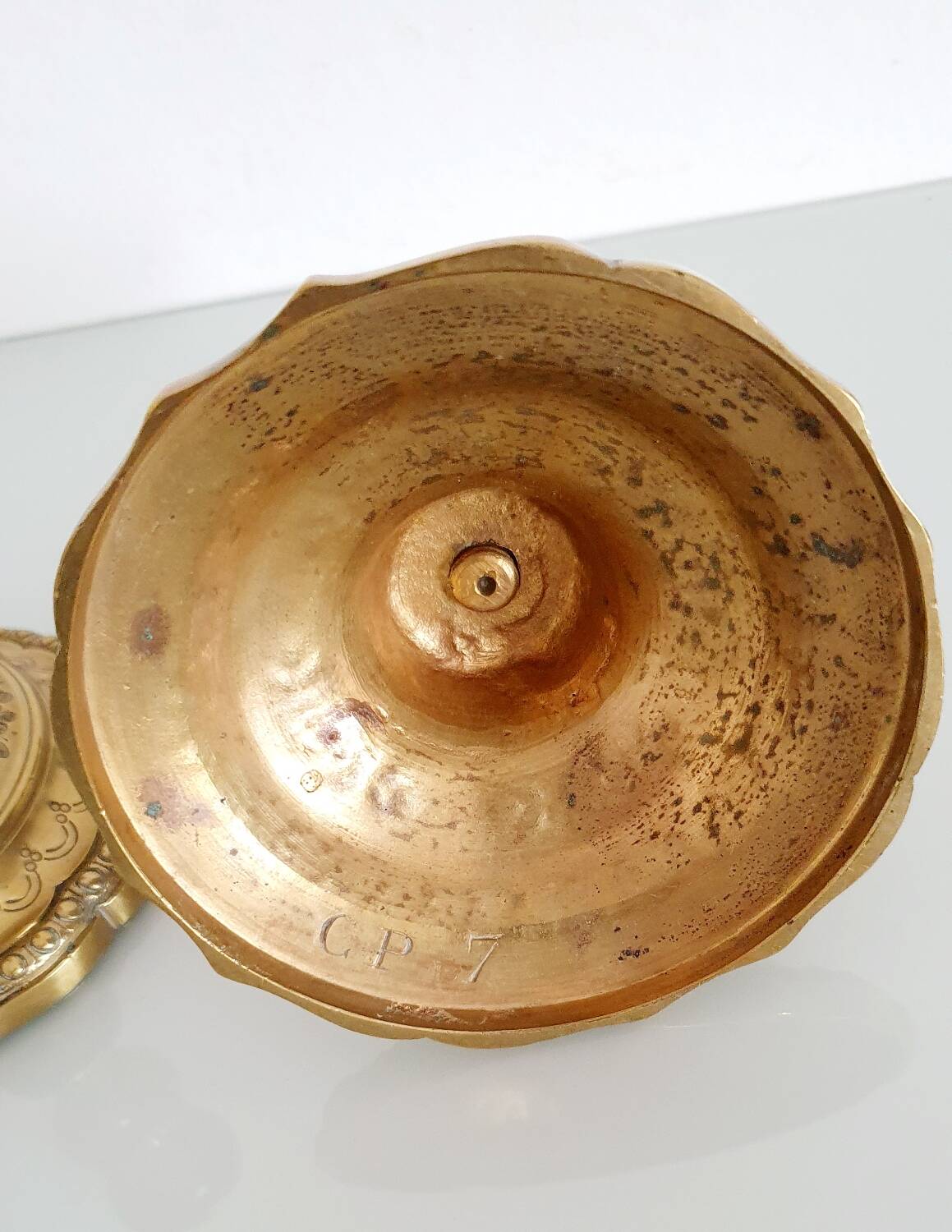 Pair of 19th century gilt bronze candlesticks - Château de Compiègne