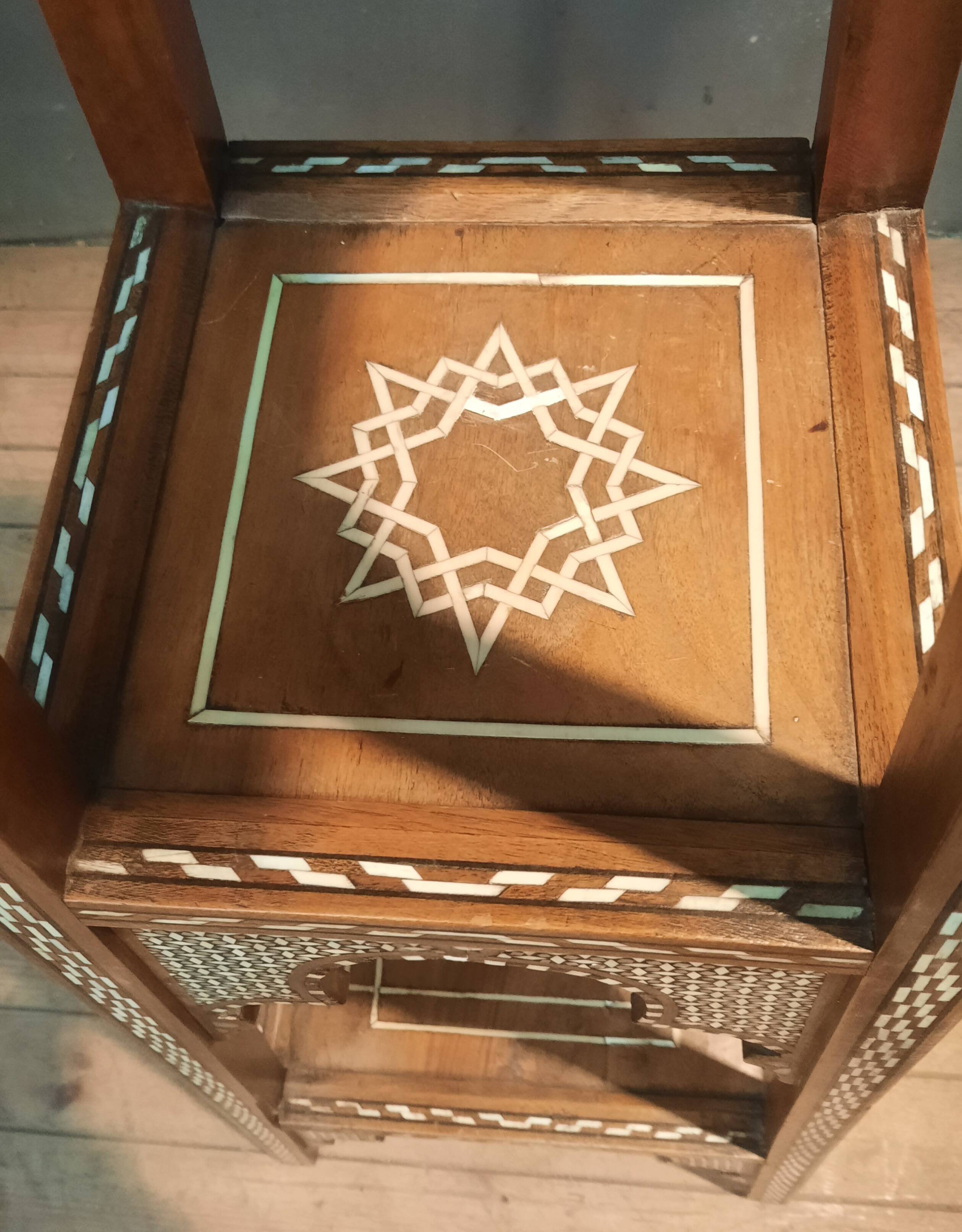 Eastern wooden and mother-of-pearl seat