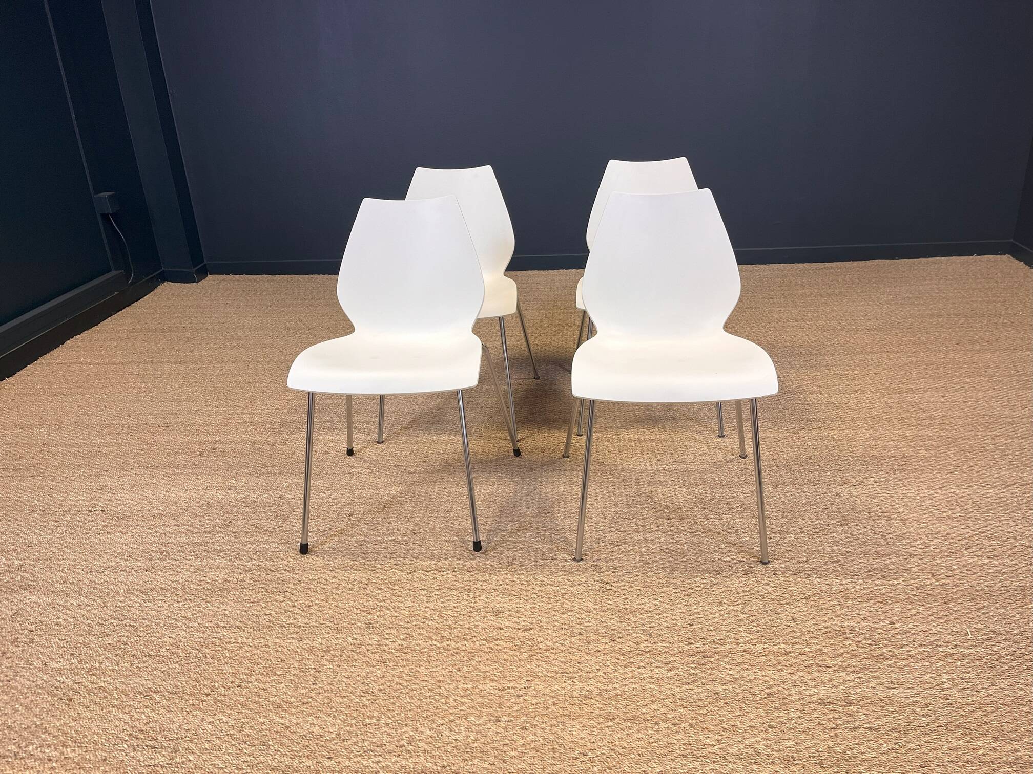 Set of 4 white Maui chairs by Magistretti for Kartell 2000s Italy