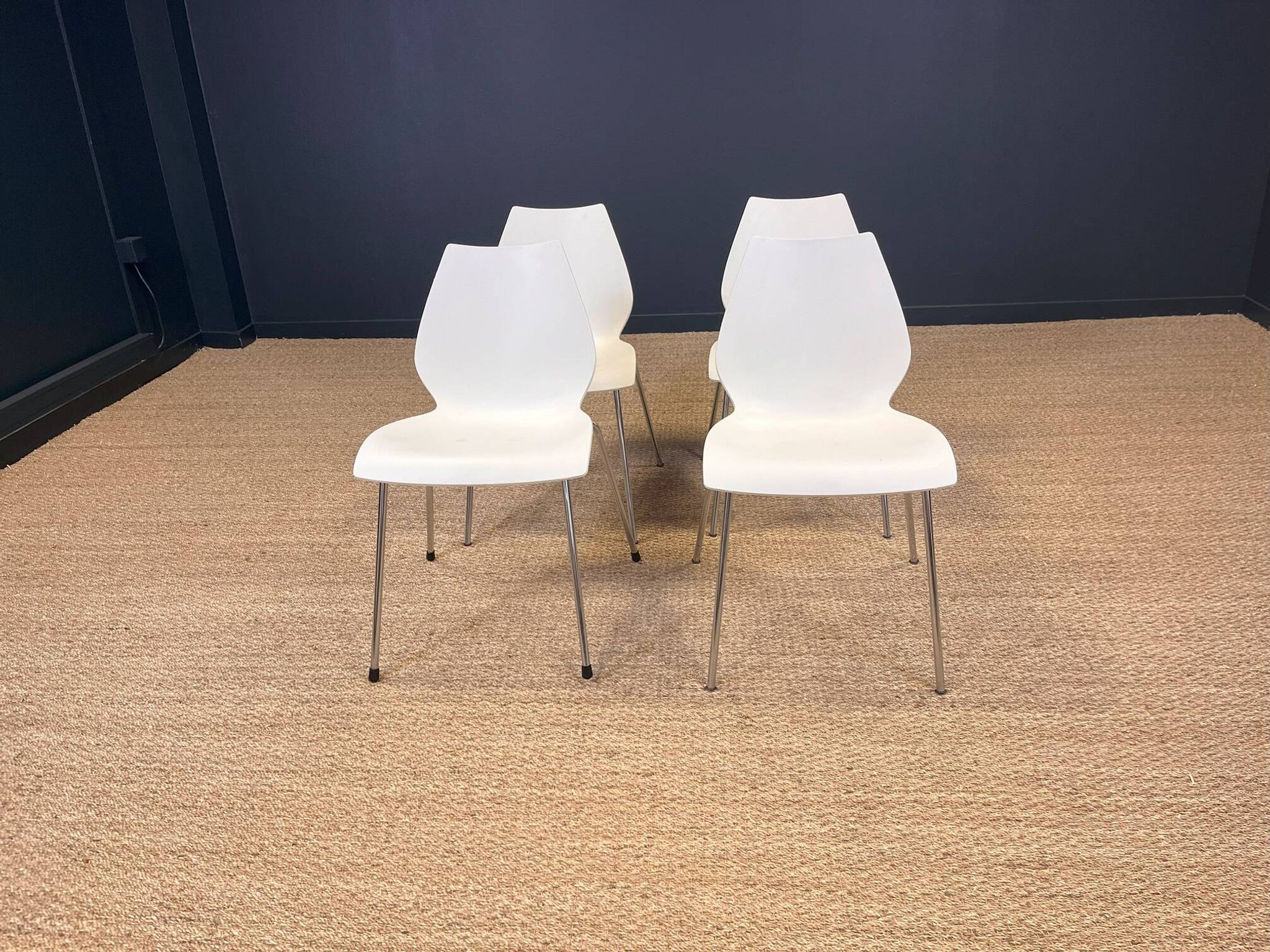 Set of 4 white Maui chairs by Magistretti for Kartell 2000s Italy