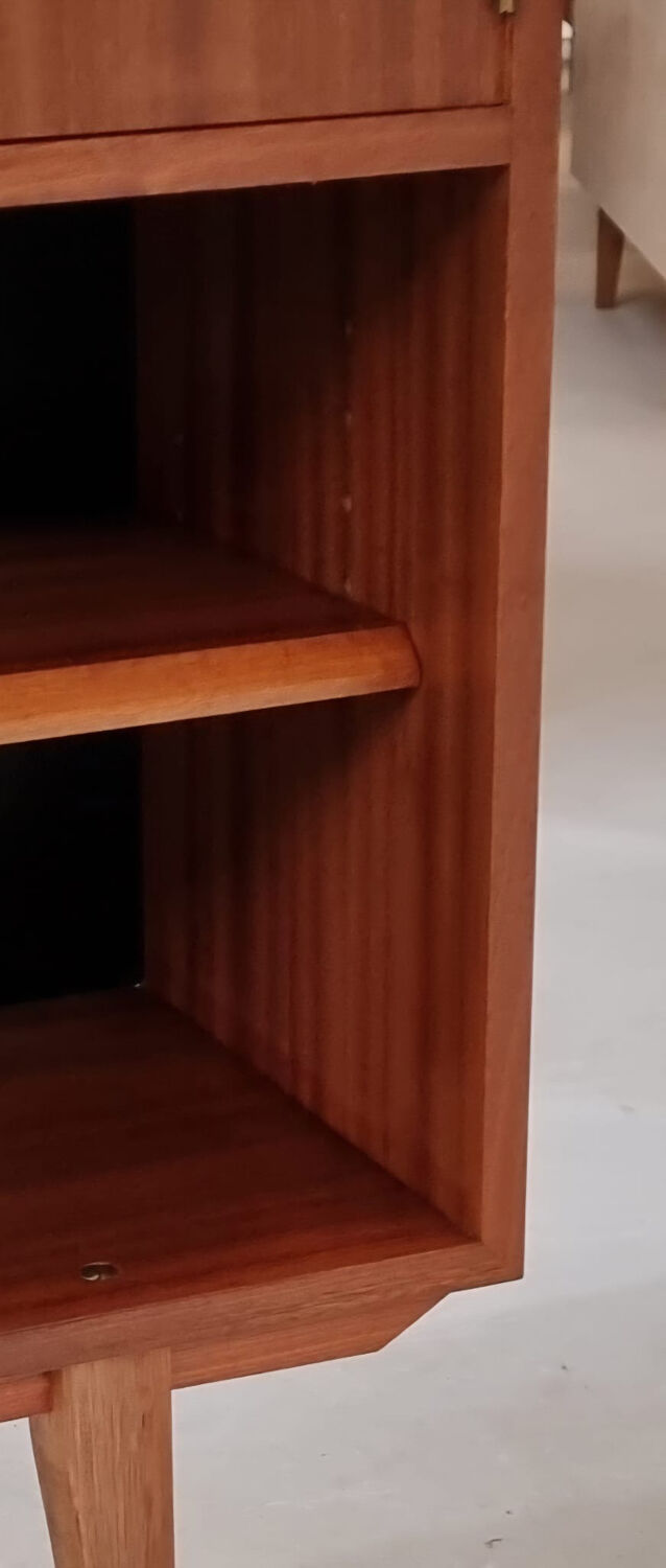 Armoire du milieu du siècle