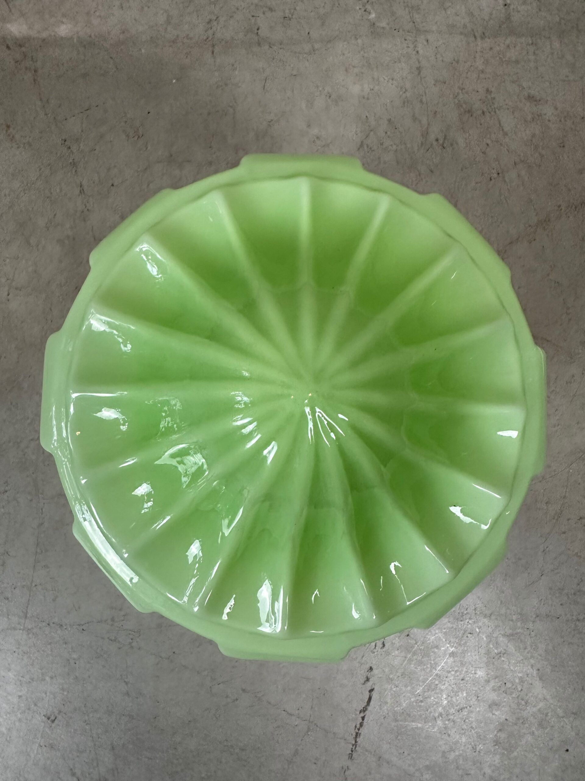Art deco pendant lamp 'skyscraper' – green opaline