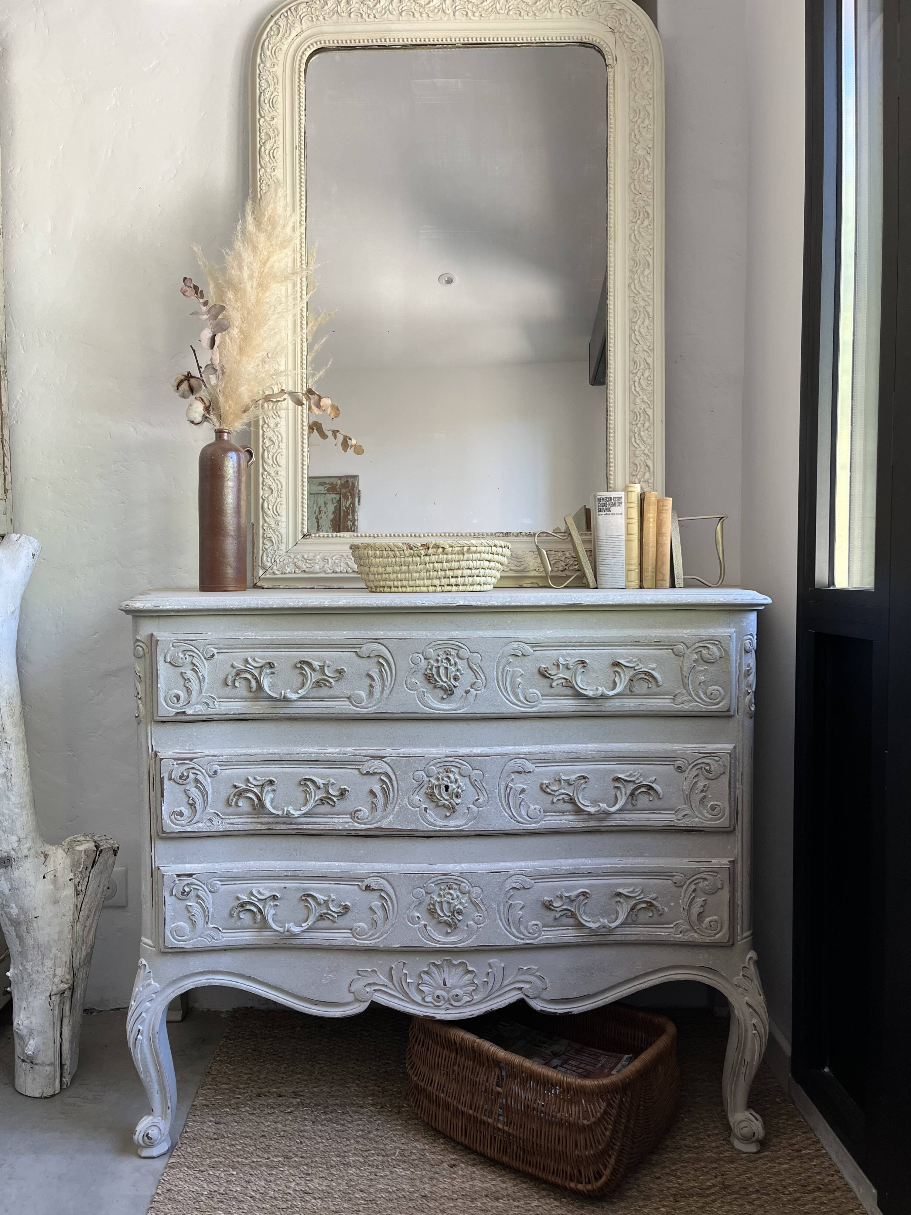 Commode arbalète
