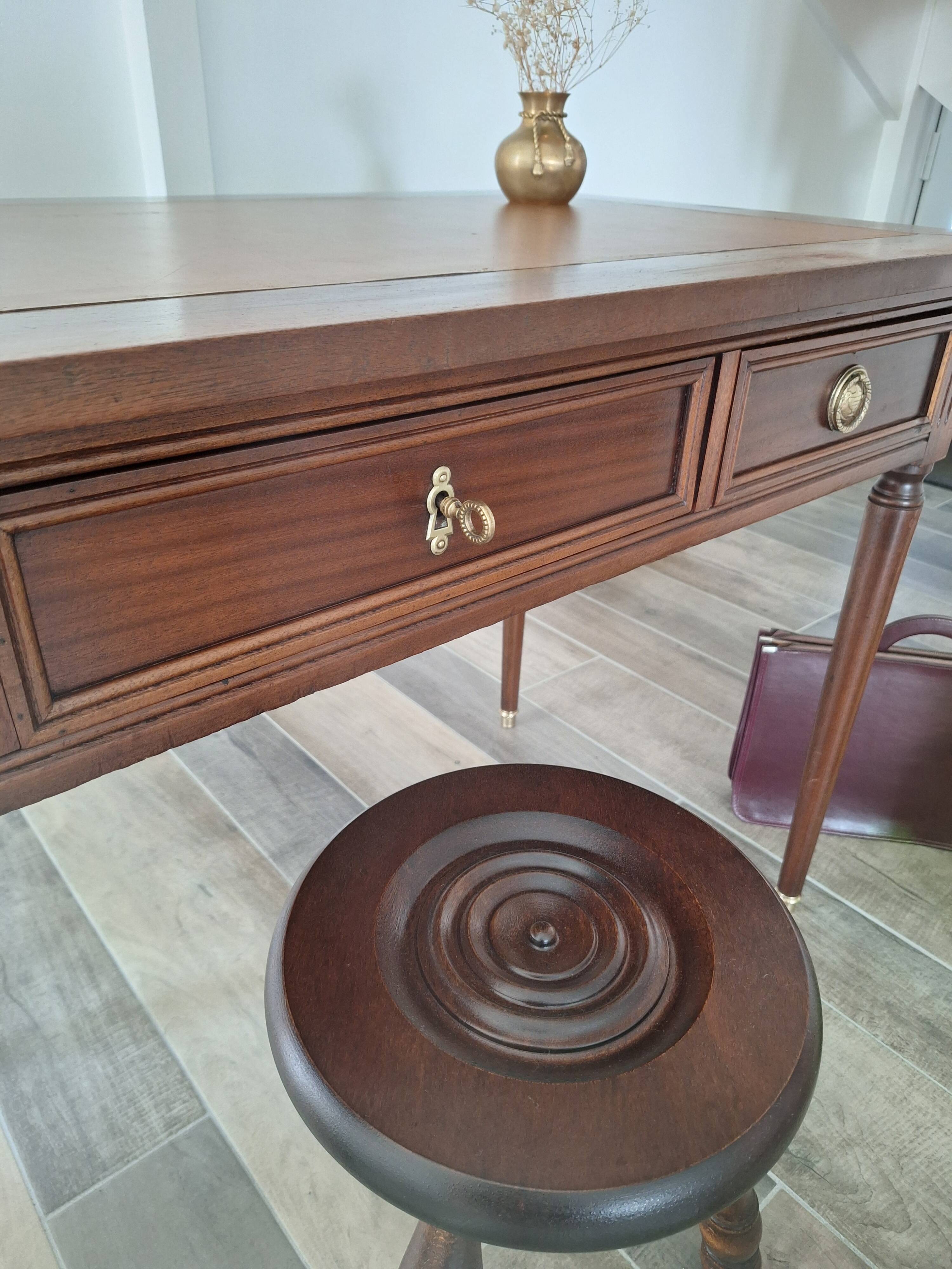 Louis XIV style desk