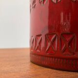 Italian red ceramic vase from the mid-century by Aldo Londi for Bitossi, 1960s.