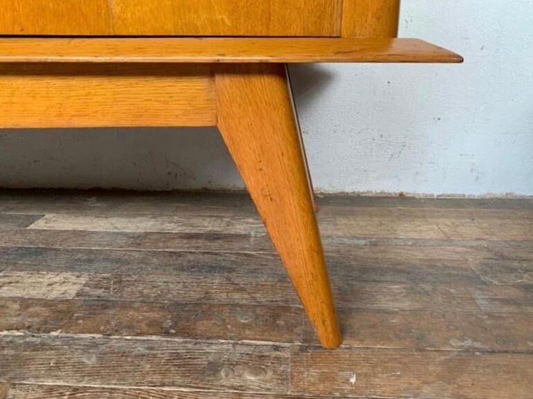 Enfilade moderniste en chêne longueur 197 vintage 1950 pieds compas