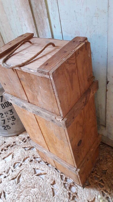 Le Creuset wooden box