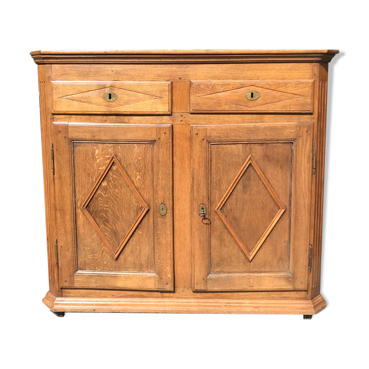 Buffet in oak