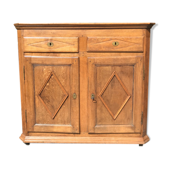 Buffet in oak