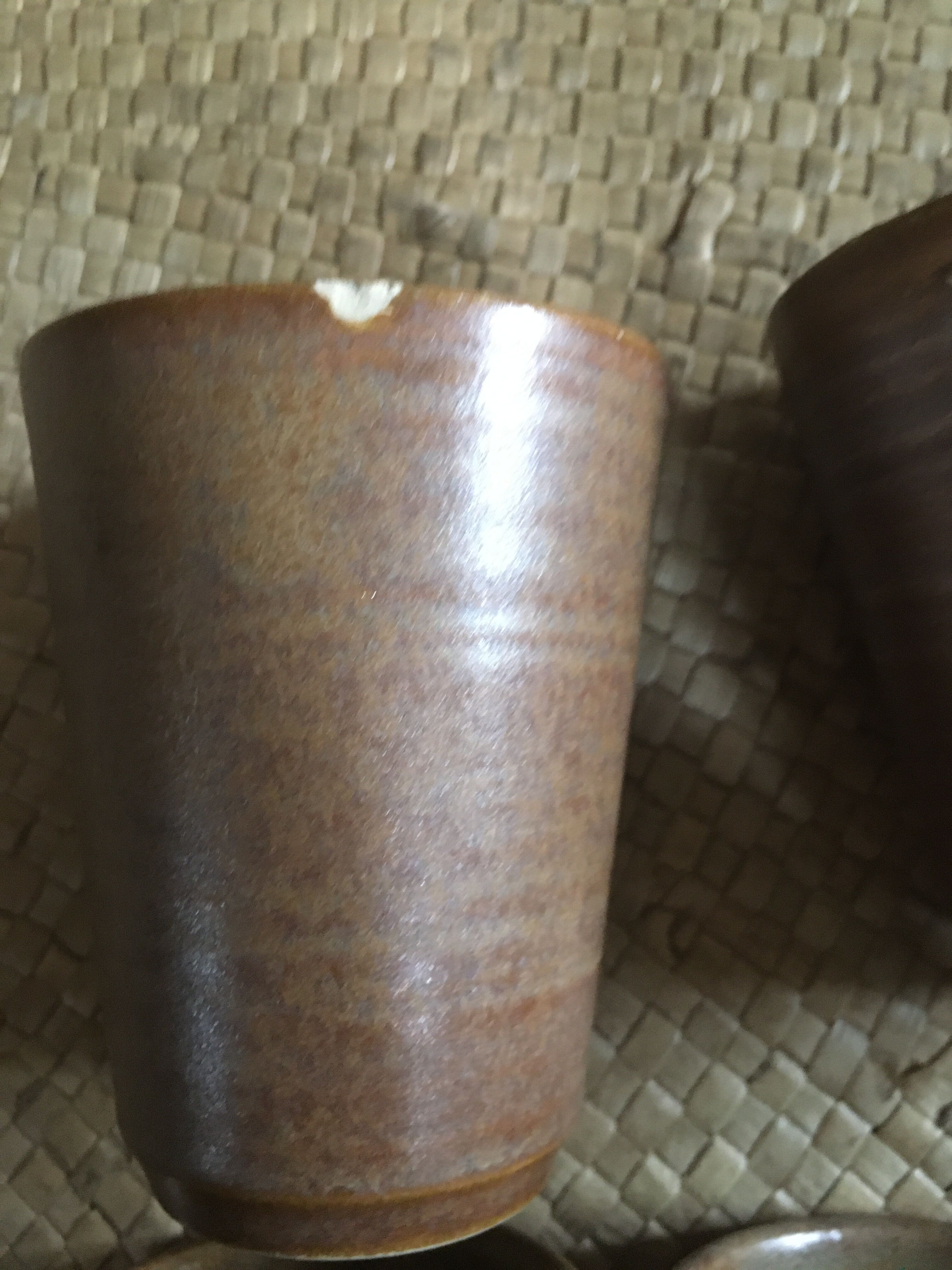 Series of 6 cups of sandstone