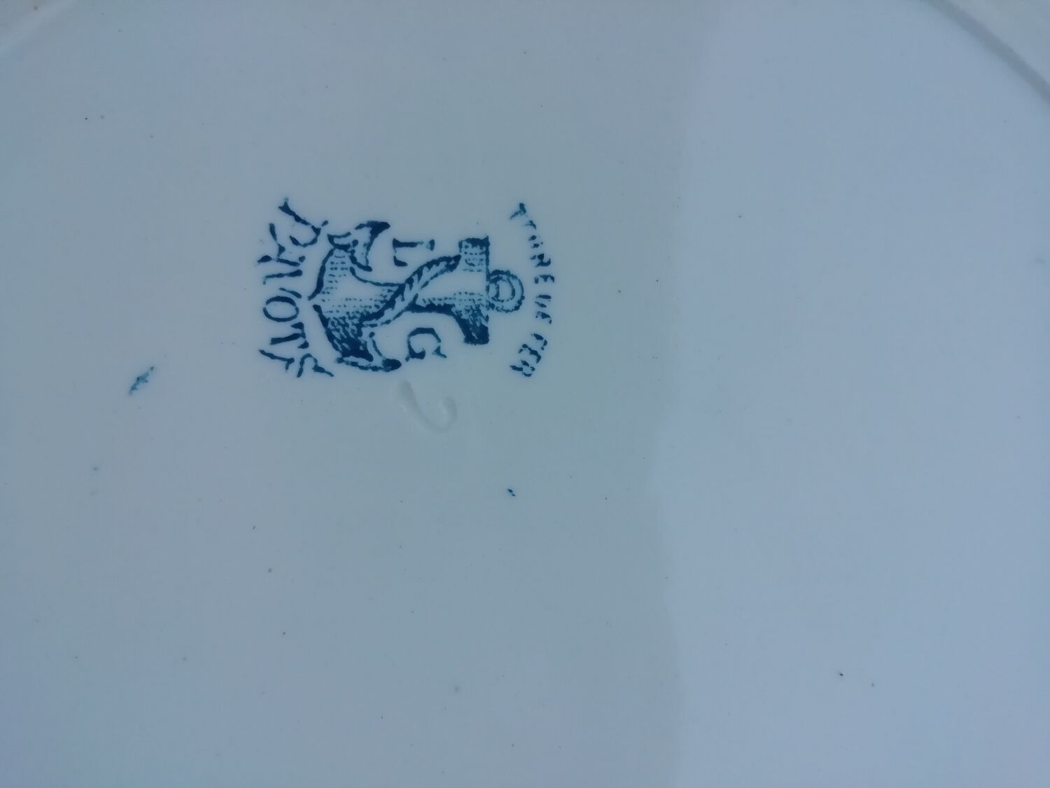 Clairefontaine iron earth dish