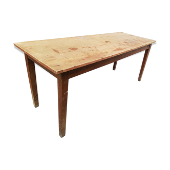 Table in fir