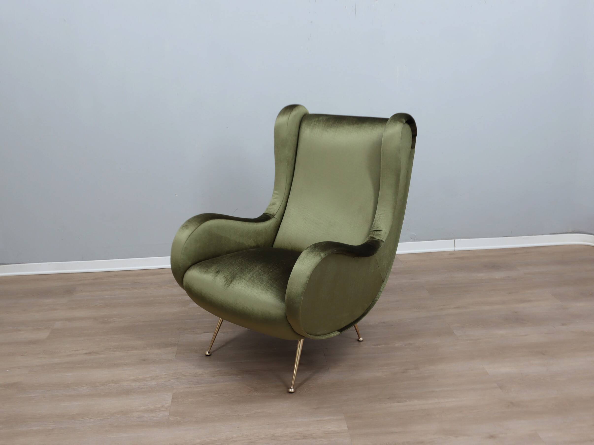 Fauteuil italien des années 1950 style Senior Zanuso en velours vert.