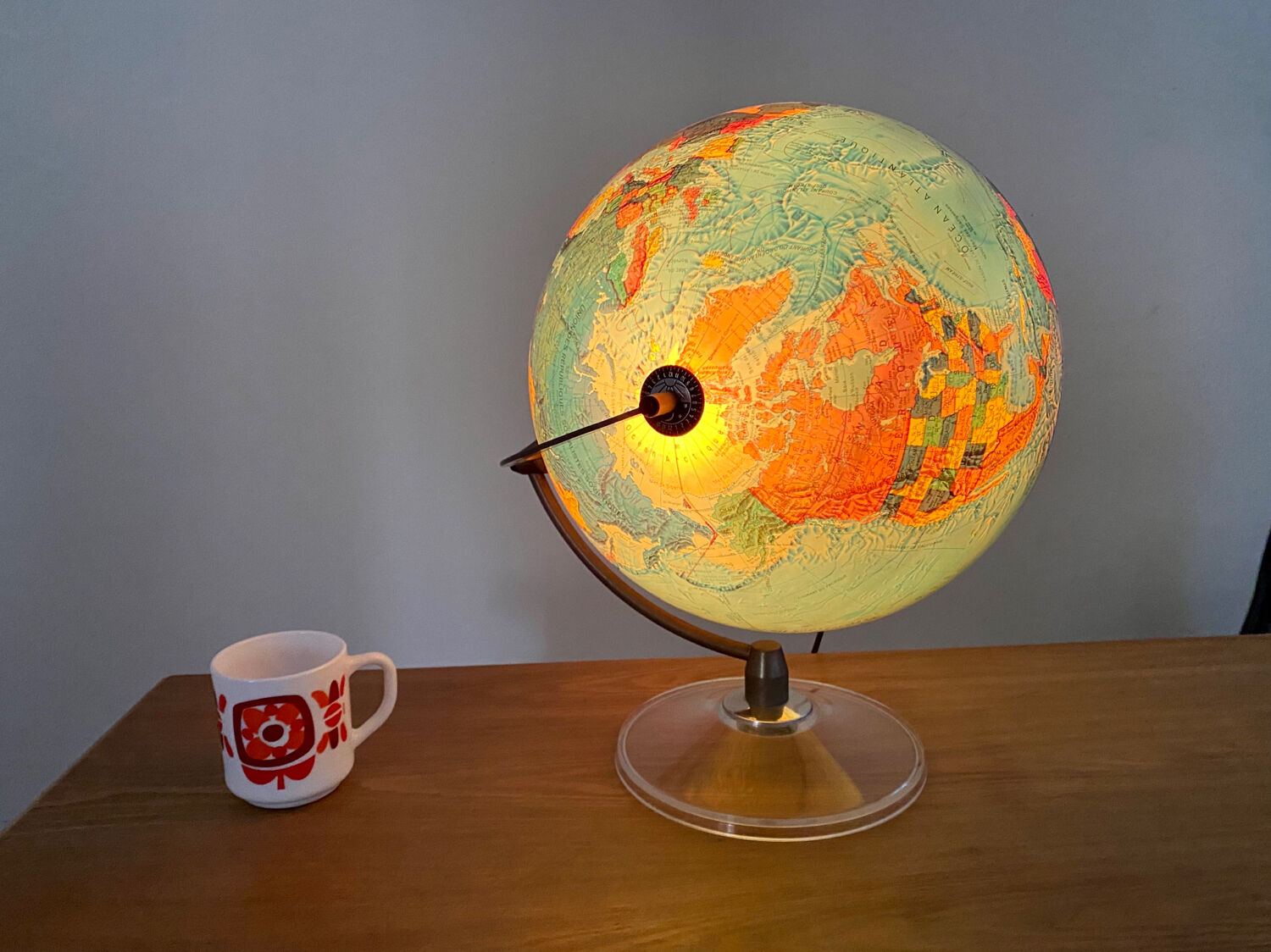 World map lamp Scan-globe Denmark vintage 1972 swivel & tiltable