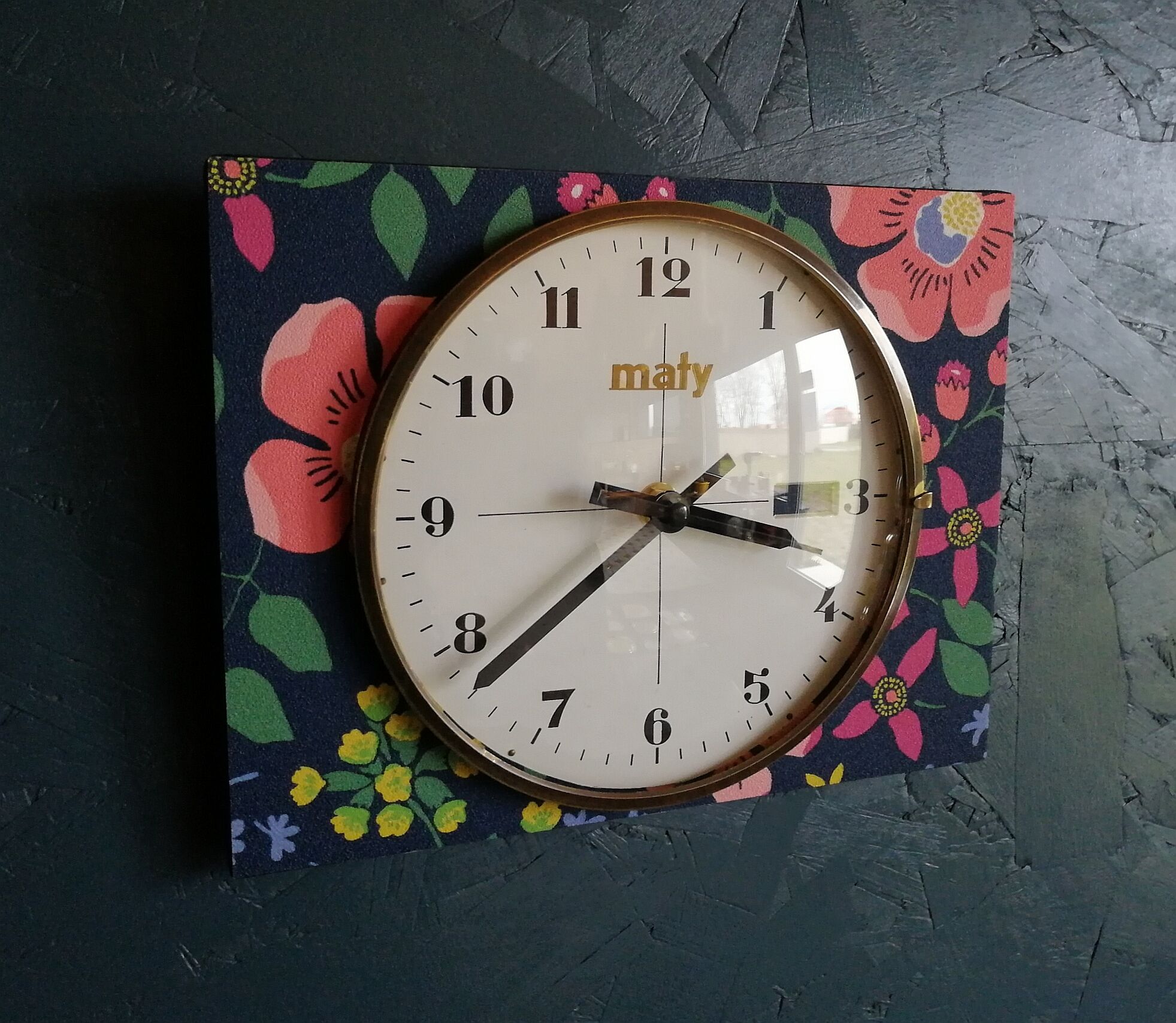 Vintage clock, "Maty Fleurs" wall clock