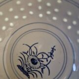 Set of 7 vintage Chinese dragon rice bowls.