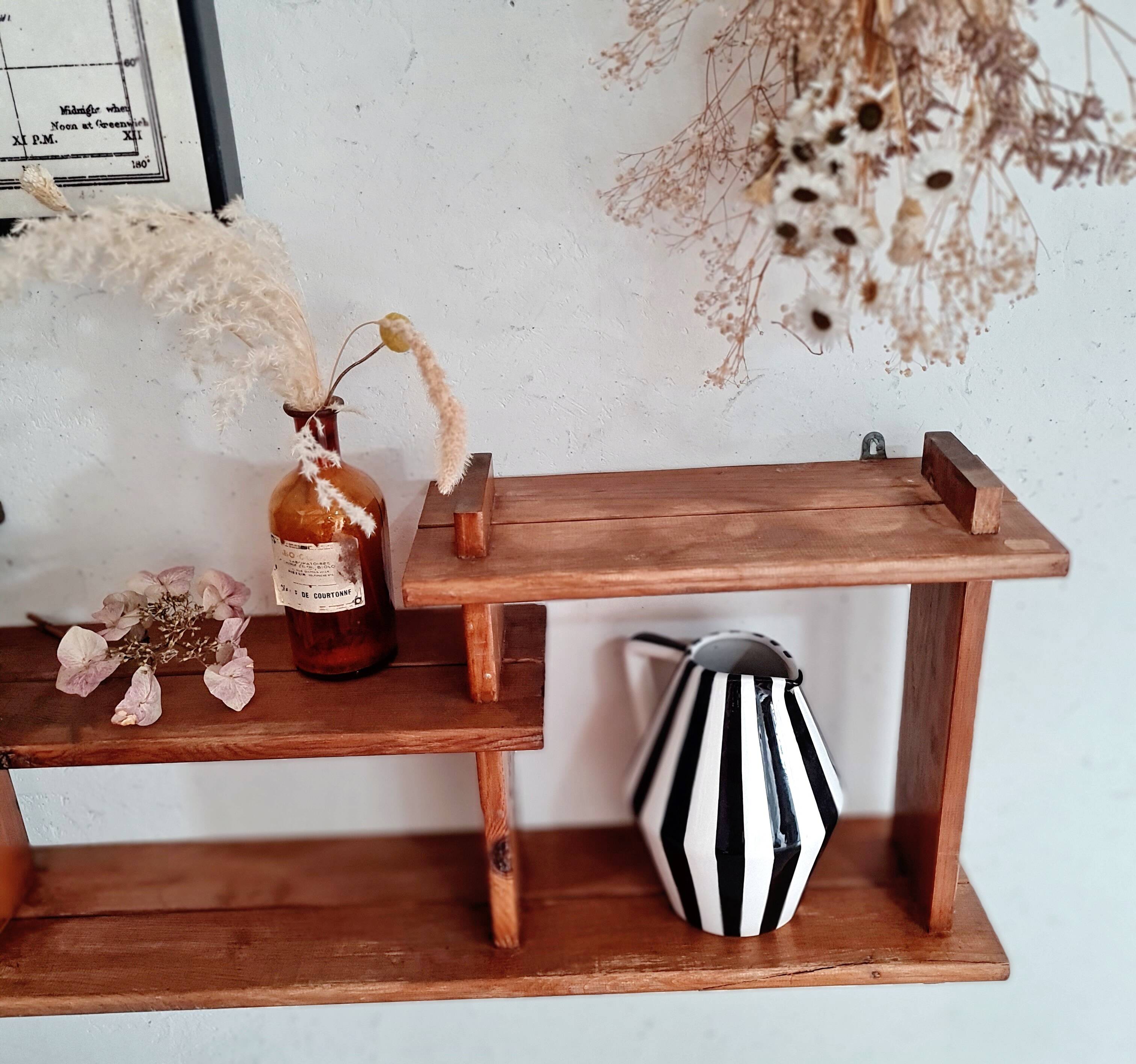 Etagère murale ancienne en bois
