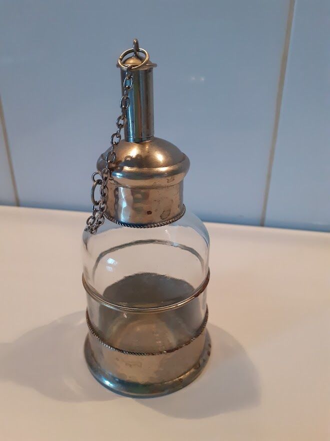 Glass and metal sugar sprinkler