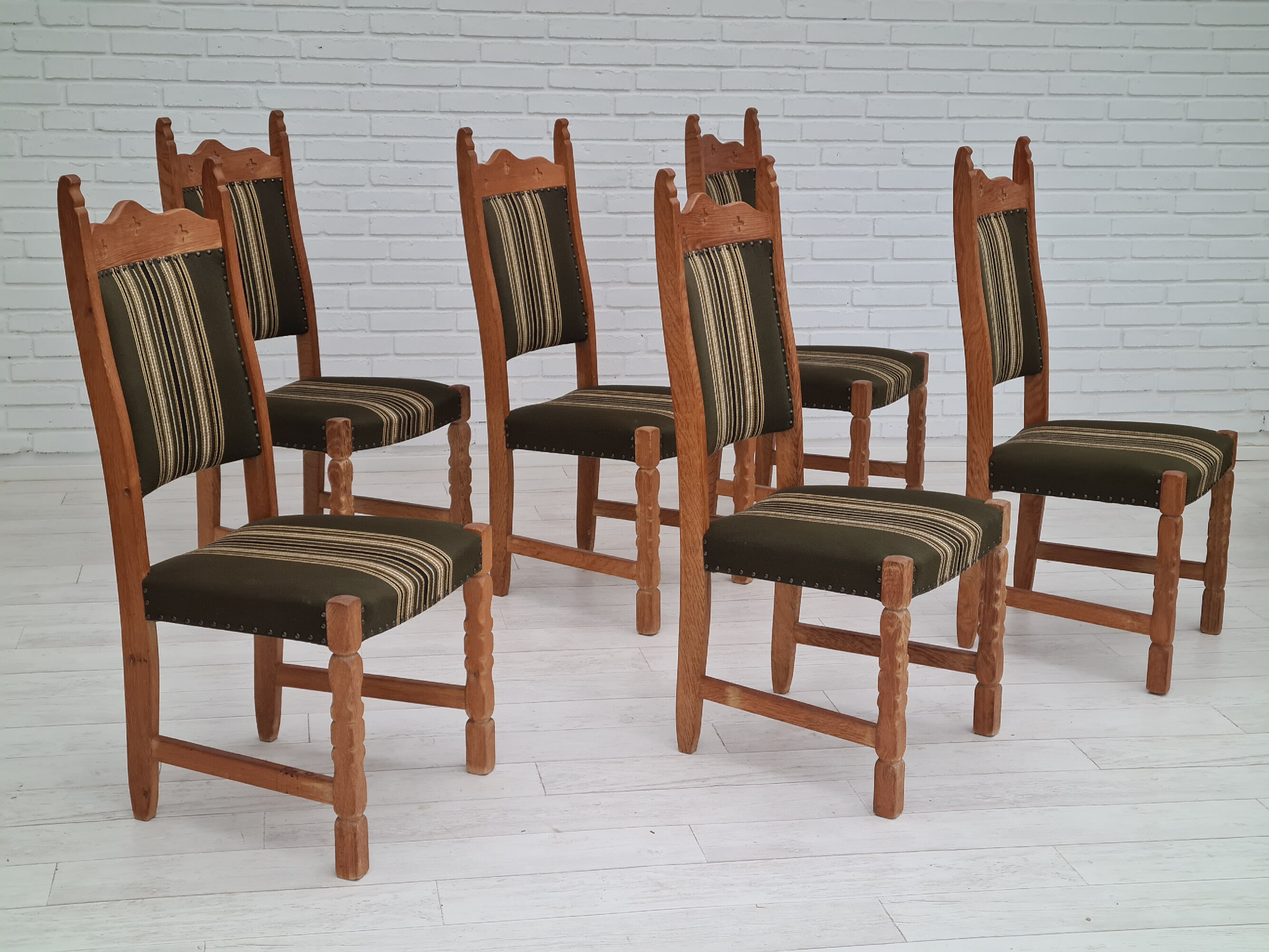 Original Danish design, 1960s,  set of high back dinning chairs, oak wood