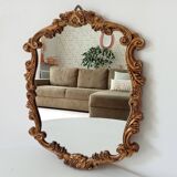 Vintage Florentine mirror from the 60s, golden resin, Italy, 37 x 29 cm
