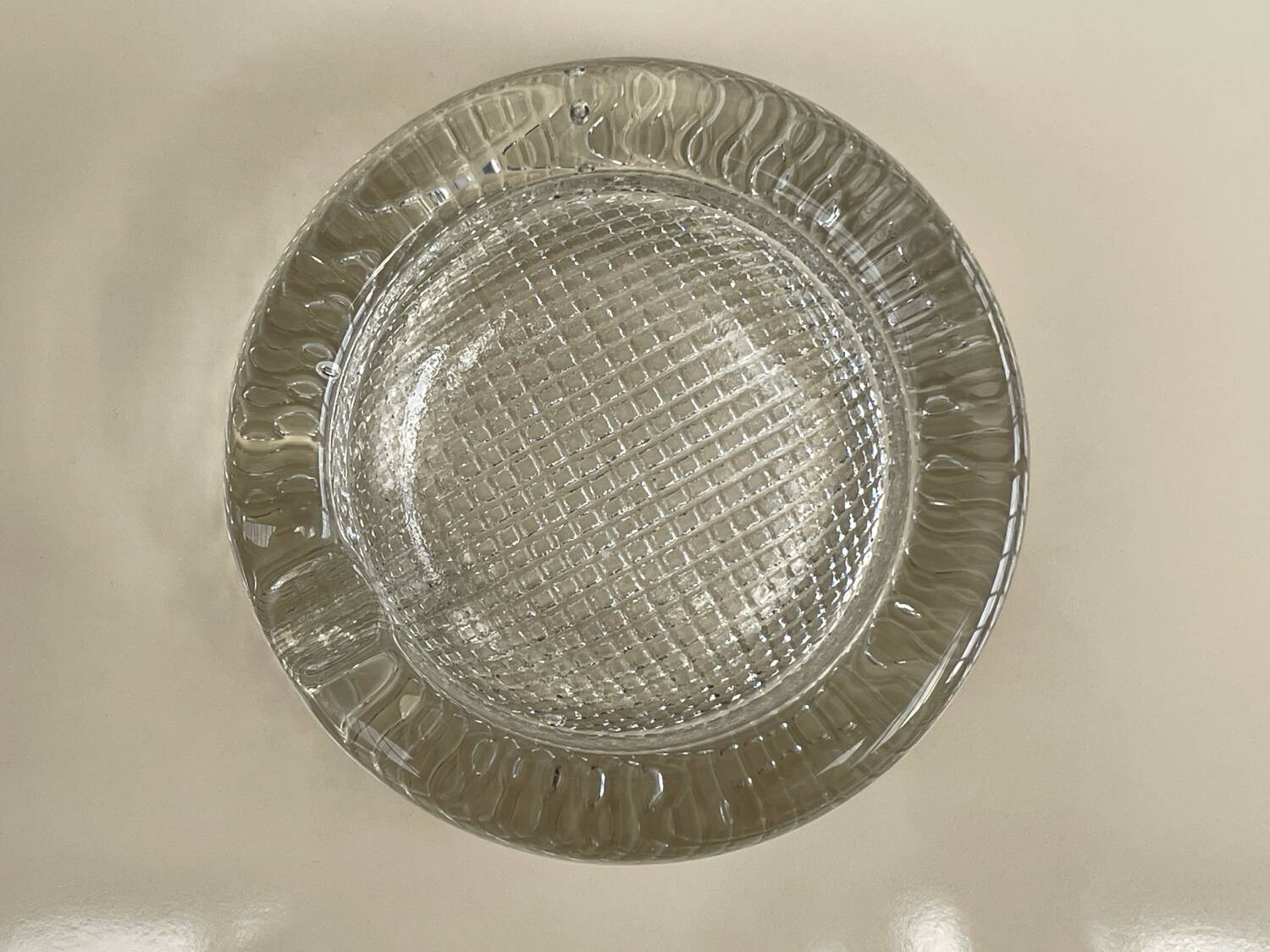 Vintage ashtray in brutalist glass/nordic design