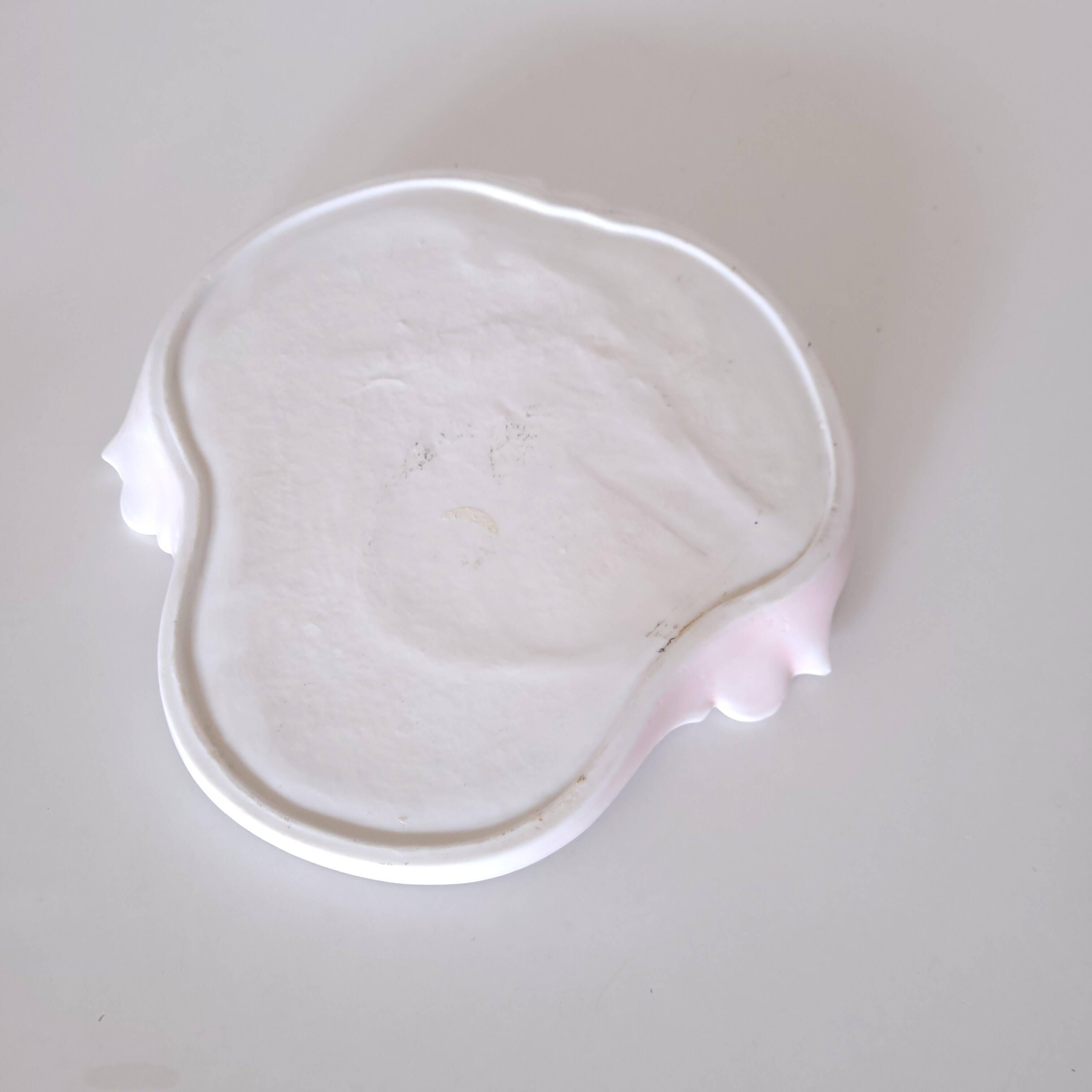 Pink porcelain bowl, Art Nouveau period