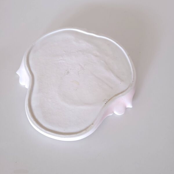 Coupe en porcelaine rose, époque Art Nouveau