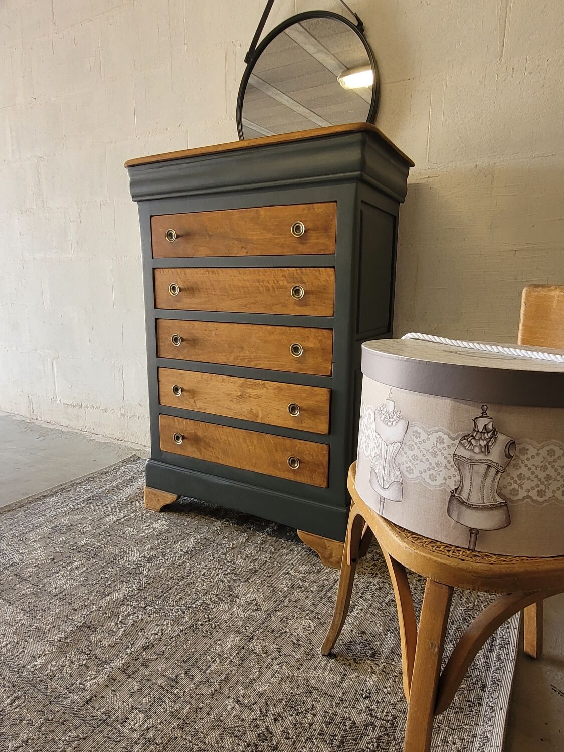 Cherry chest of drawers