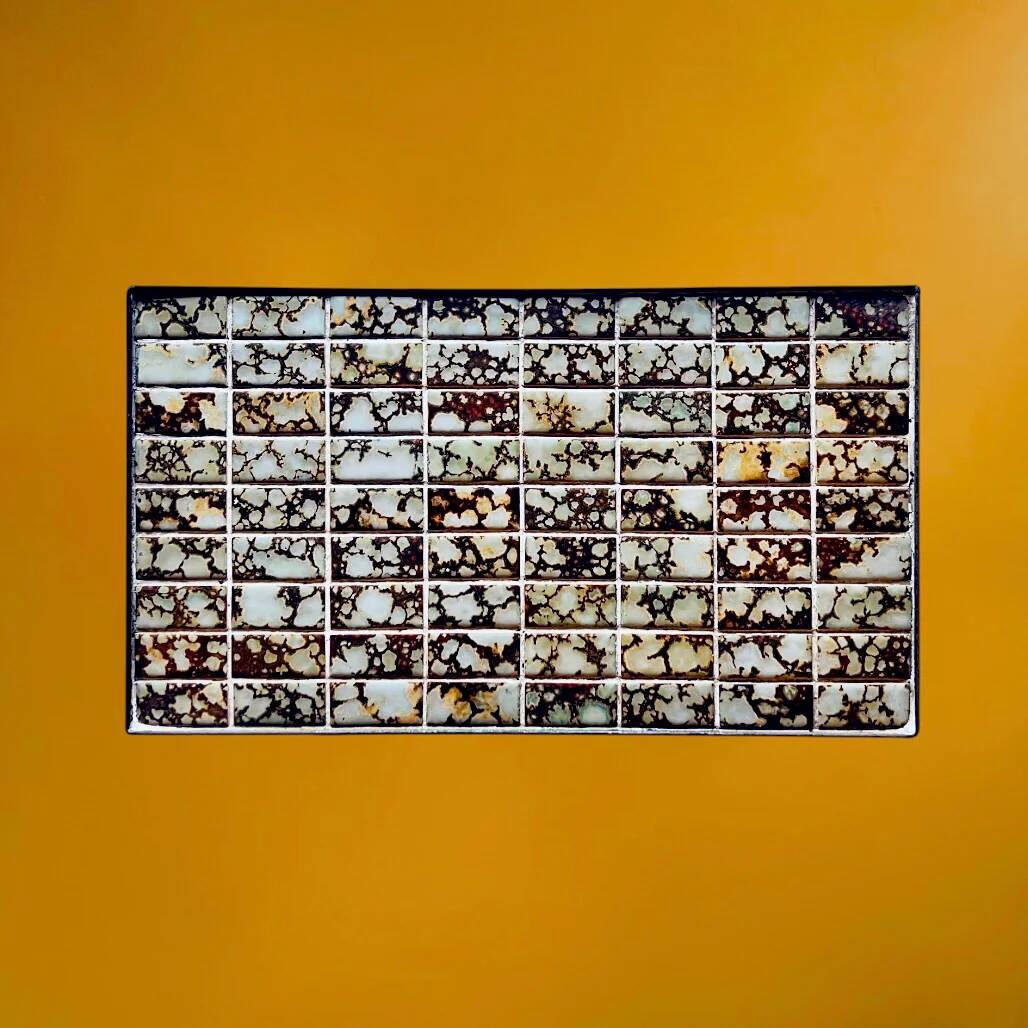 Tables gigognes en céramique, mosaïque et métal noir, années 60-70