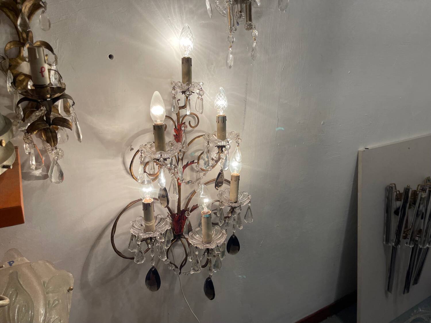 Lot de 2 appliques florentines en cristal Tole des années 1950