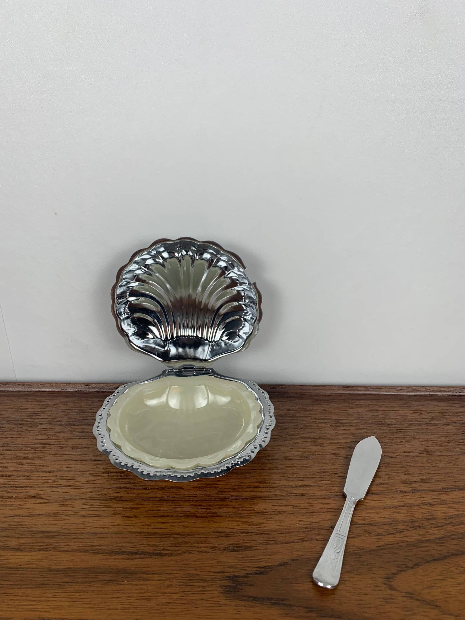 Shell butter dish with vintage knife, silver metal and white insert