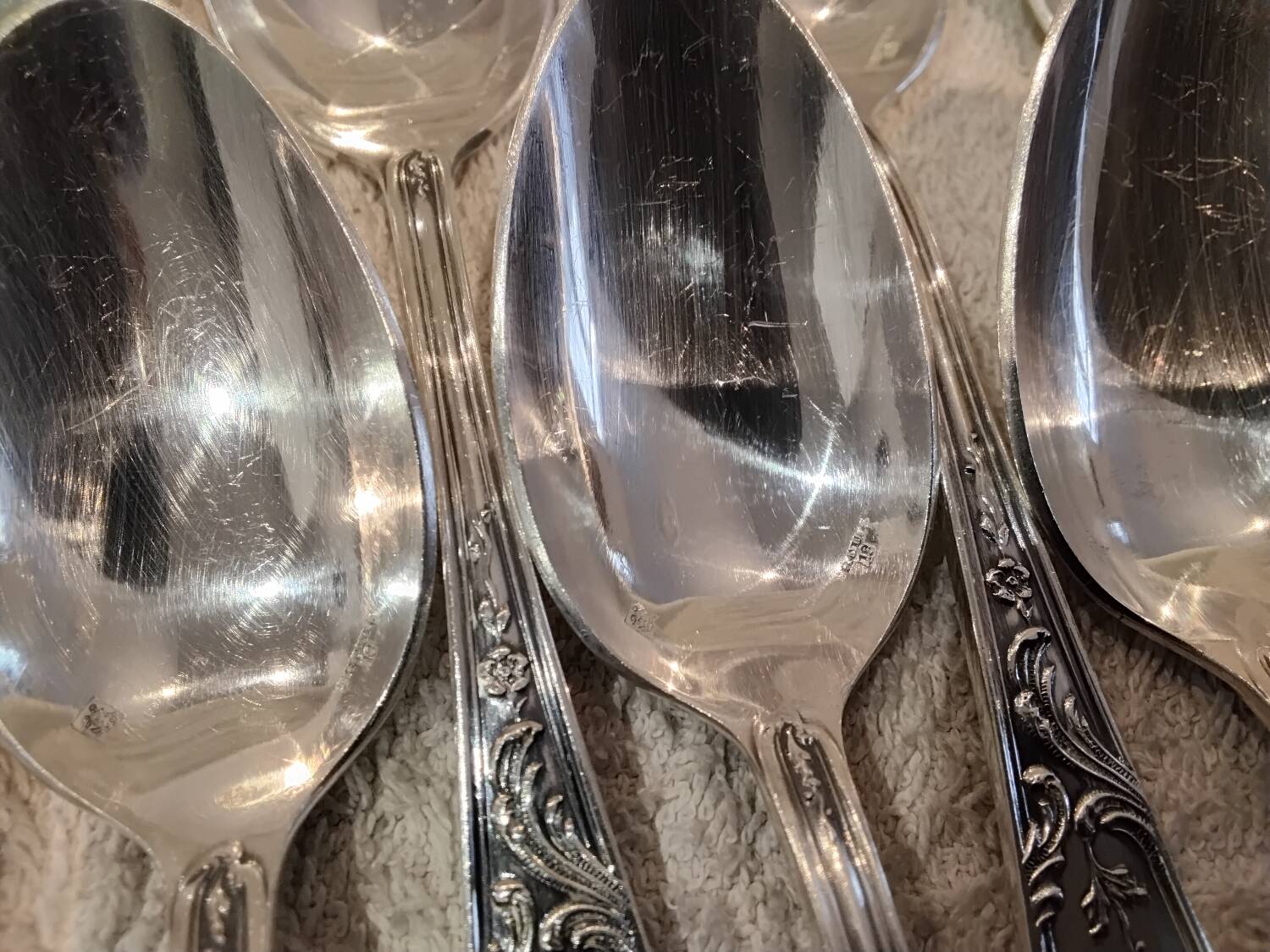 12 silver-plated metal teaspoons, Ercuis silversmith, Louis XV 29