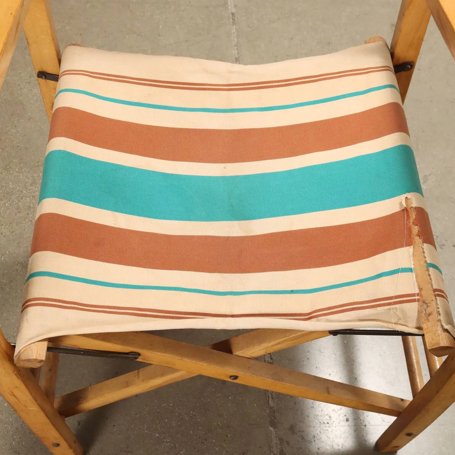Vintage folding chair from the 1950s-60s in beech and fabric, Italy.