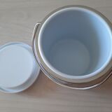 Ice bucket