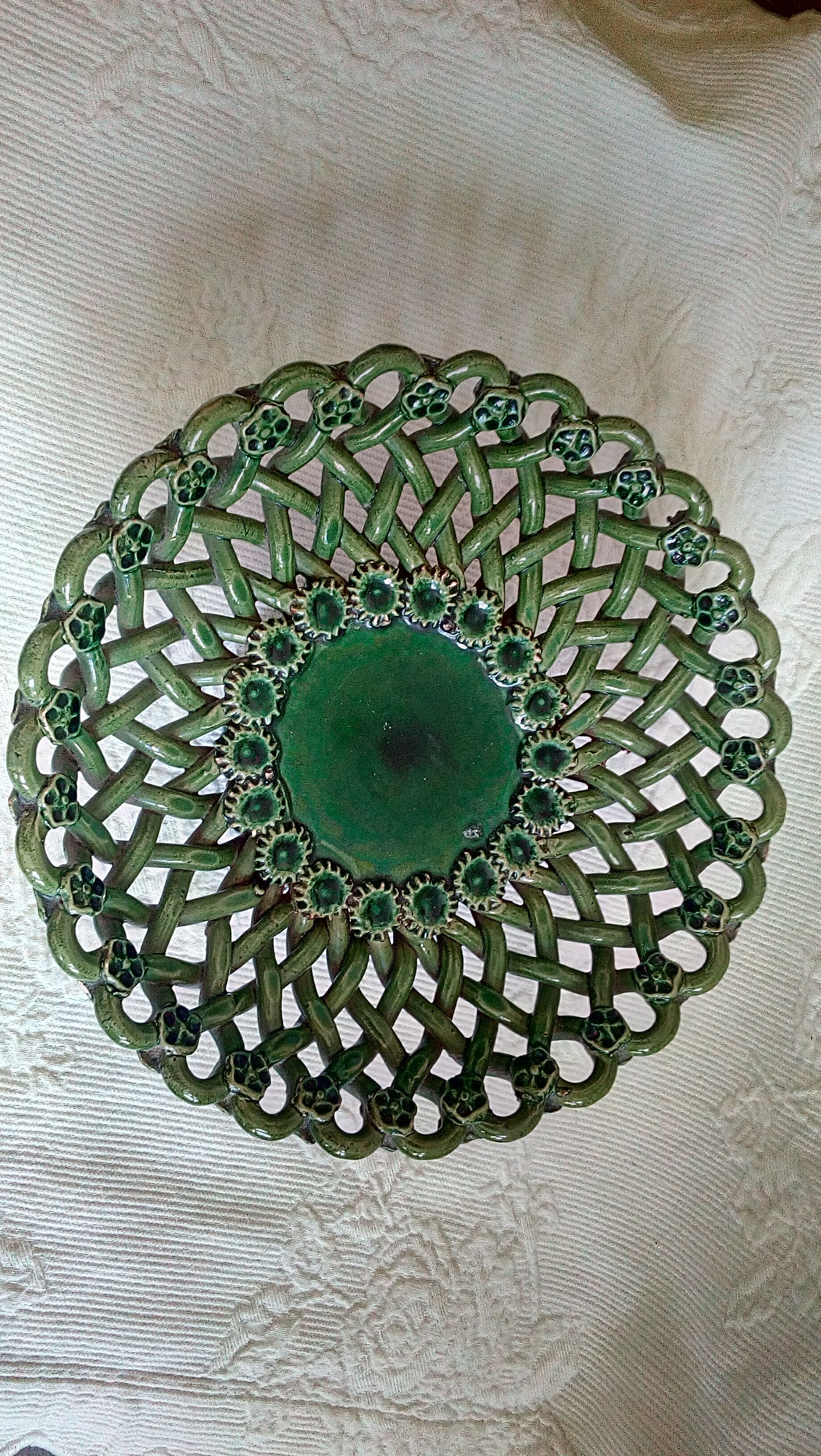 Pichon Uzès green ceramic empty-pocket braided cup