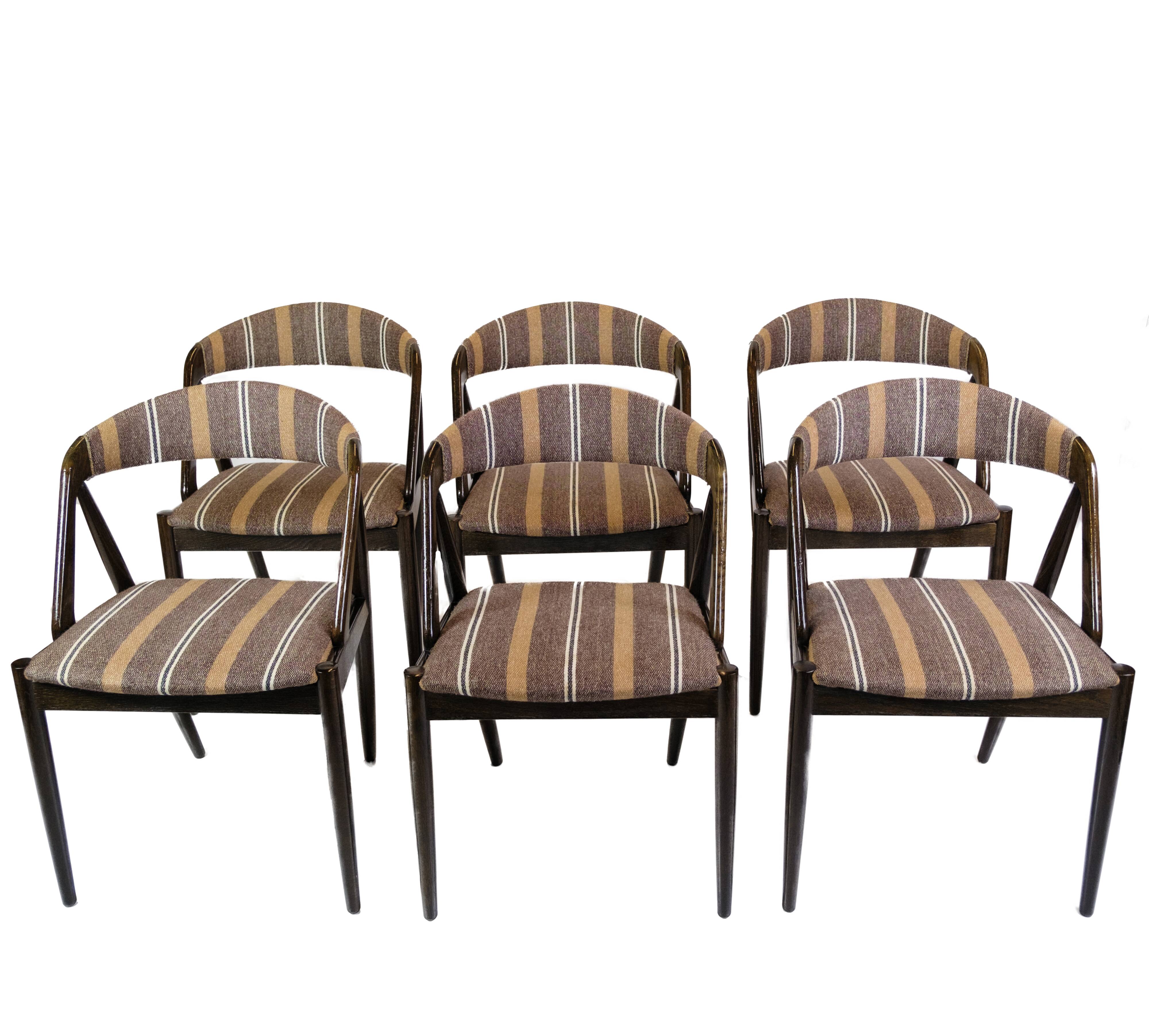 Set Of 6 Dining Chairs Model 31 Made In Dark Wood By Kai Kristiansen