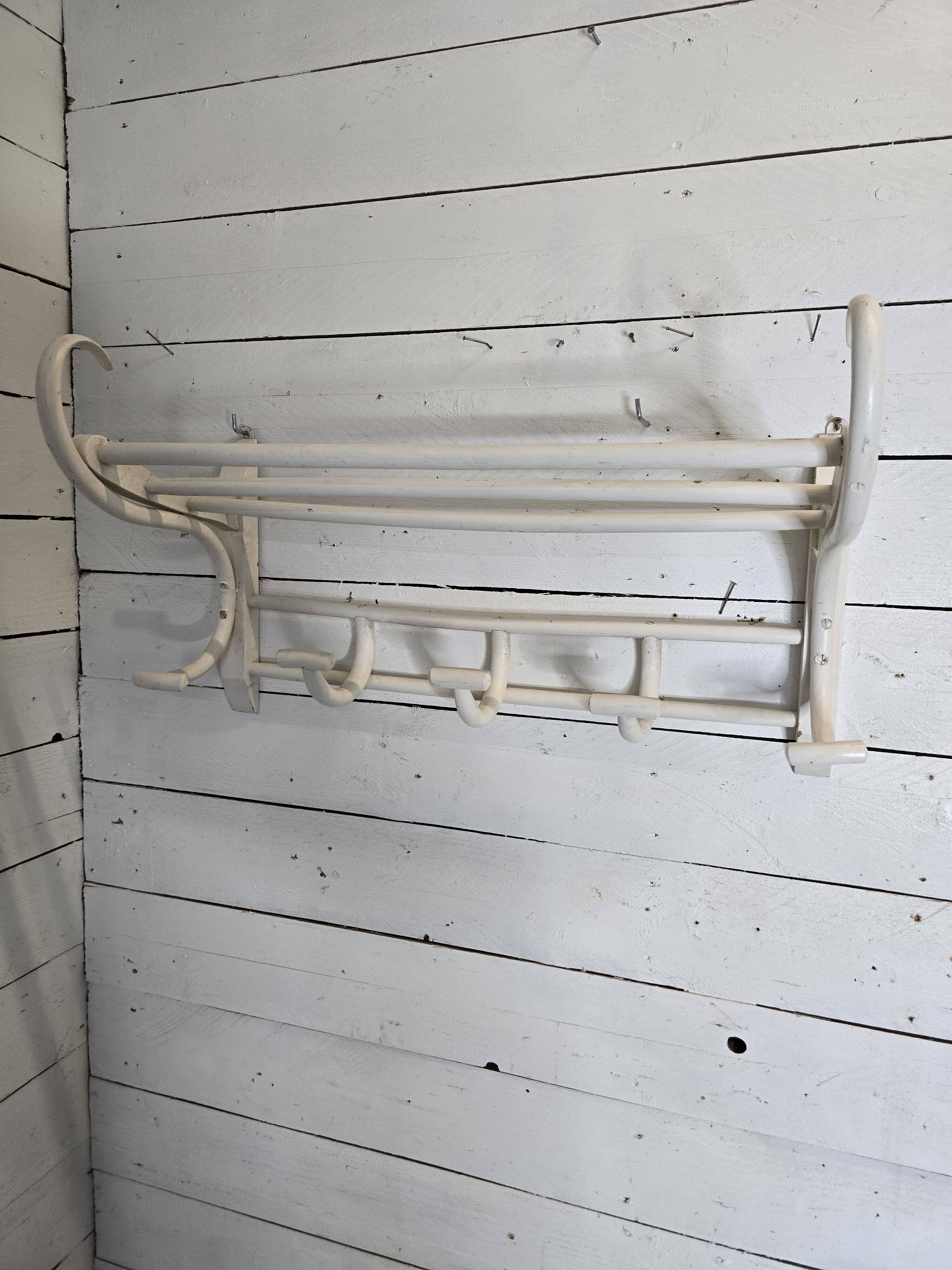 Mahieu curved wooden coat rack