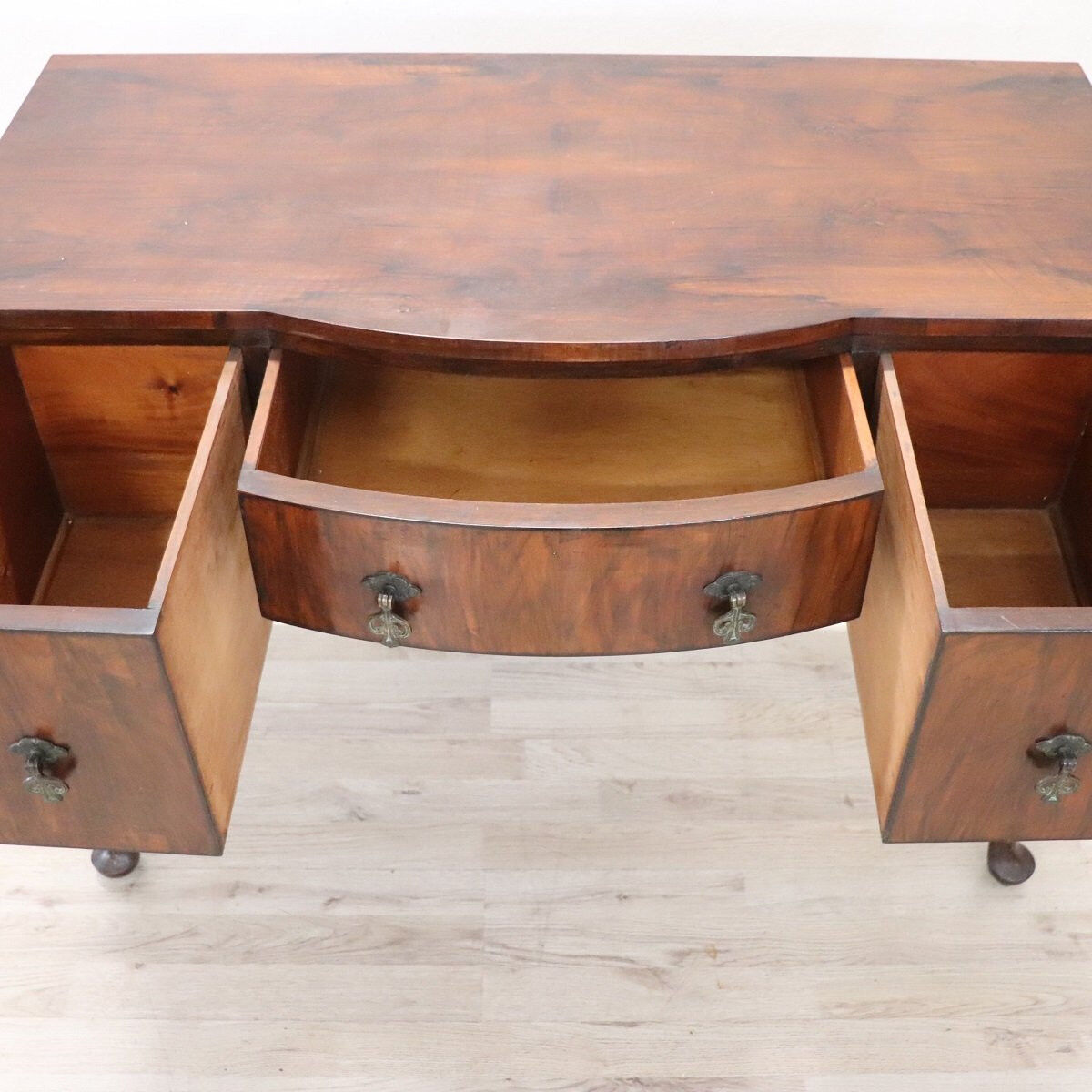 Writing Desk In Walnut Veneer, Early 20th Century